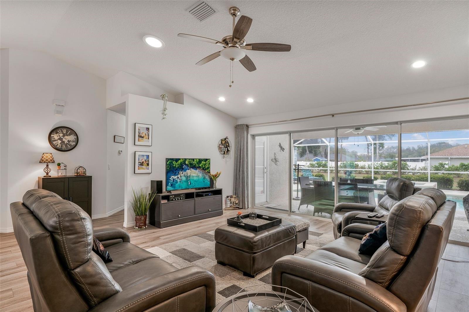 276 N CUNNINGHAM AVE, INVERNESS, FL, 34453