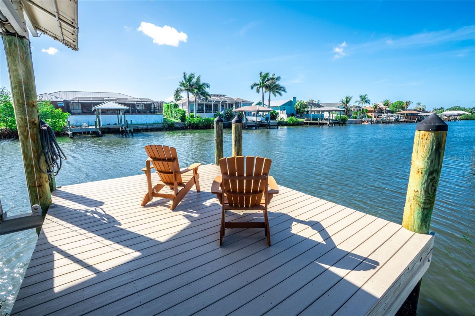 910 EAGLE LN, APOLLO BEACH, FL, 33572