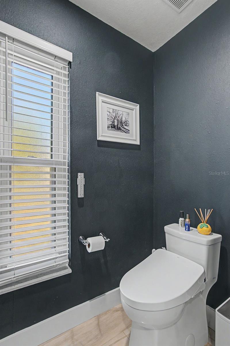 910 EAGLE LN, APOLLO BEACH, FL, 33572