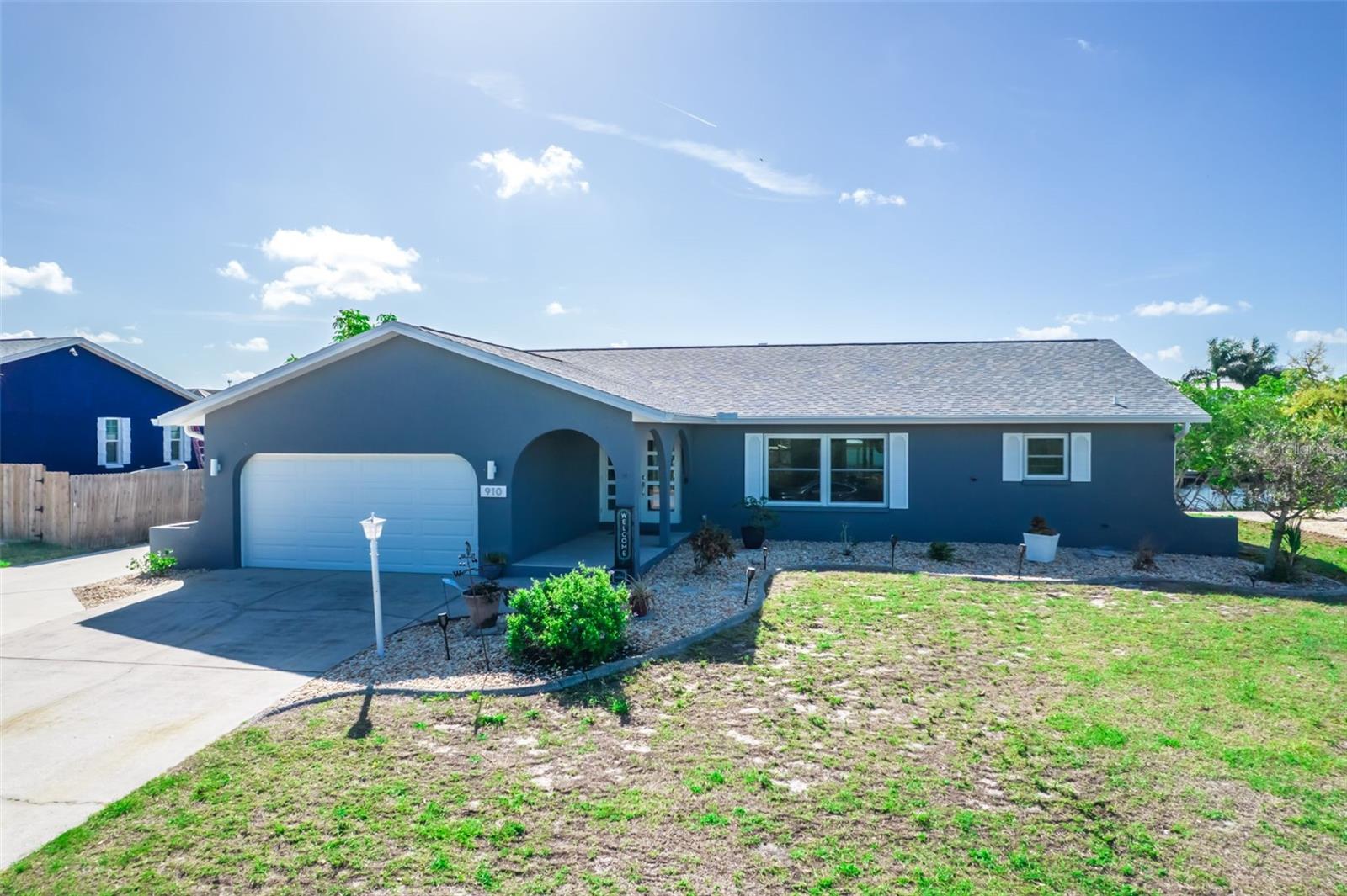 910 EAGLE LN, APOLLO BEACH, FL, 33572