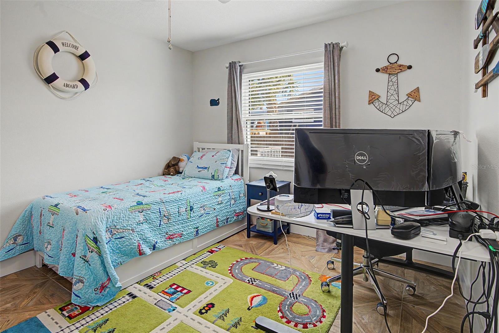 910 EAGLE LN, APOLLO BEACH, FL, 33572