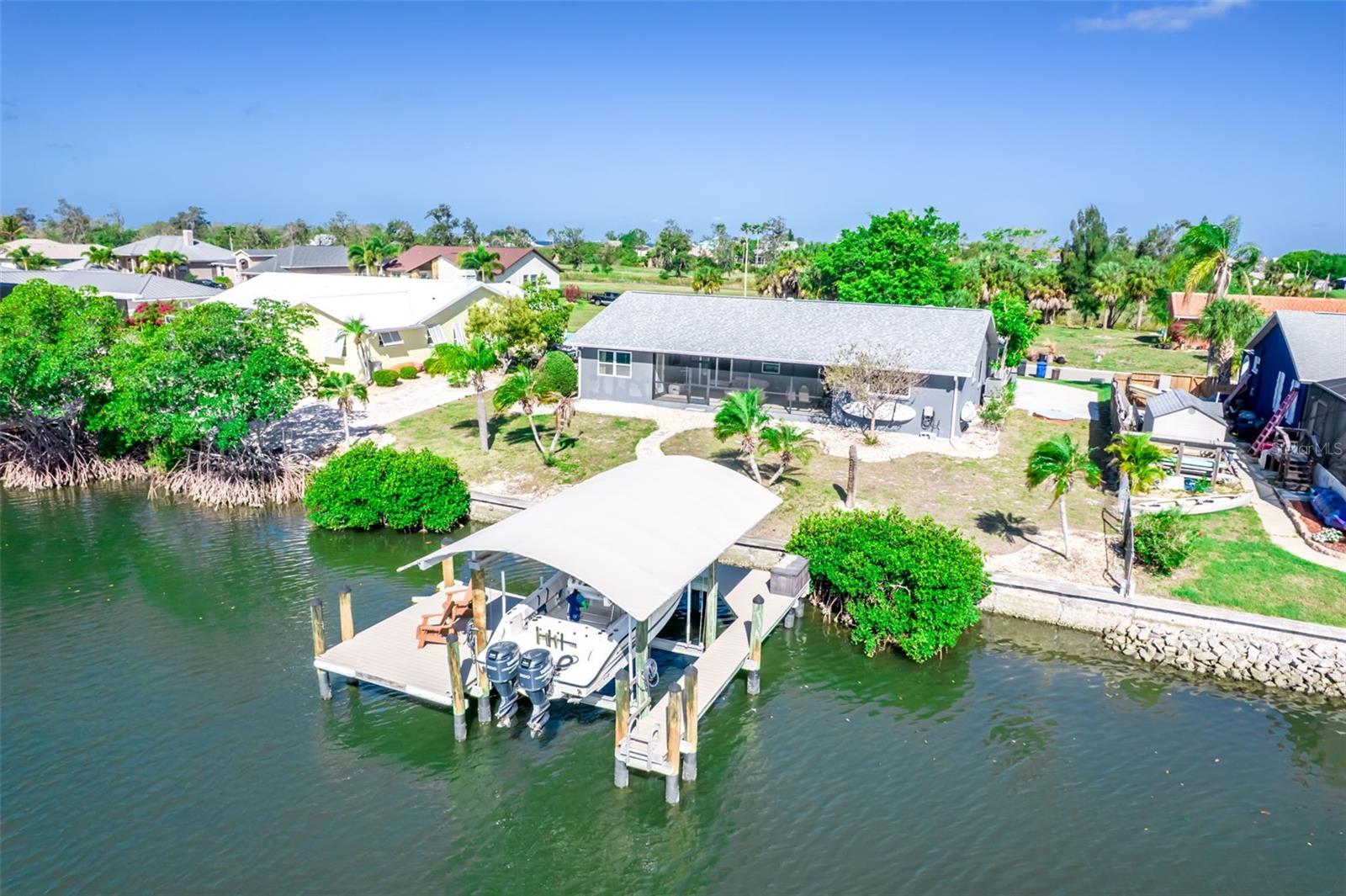 910 EAGLE LN, APOLLO BEACH, FL, 33572