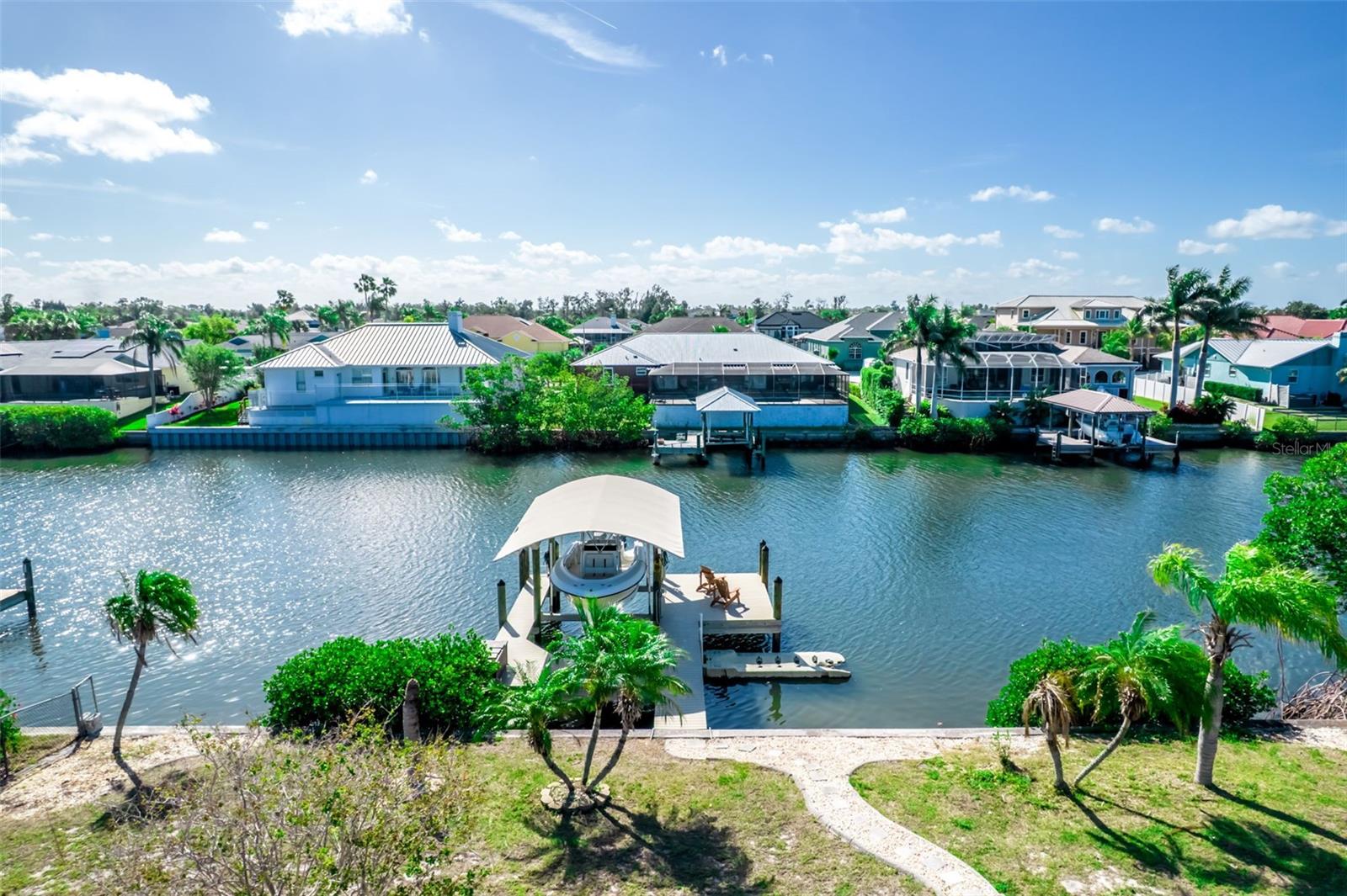 910 EAGLE LN, APOLLO BEACH, FL, 33572