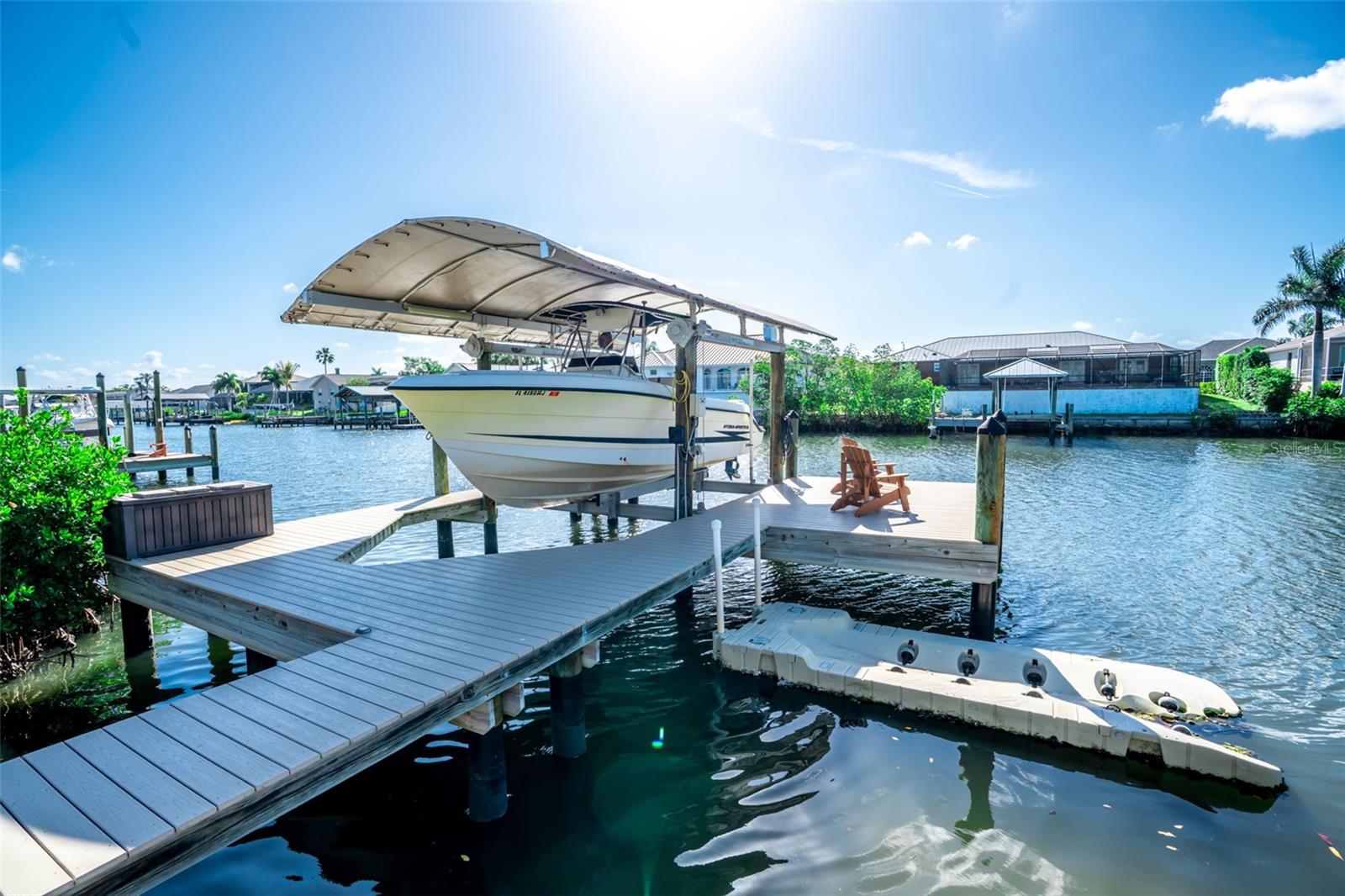 910 EAGLE LN, APOLLO BEACH, FL, 33572