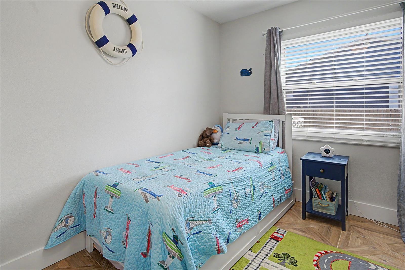 910 EAGLE LN, APOLLO BEACH, FL, 33572