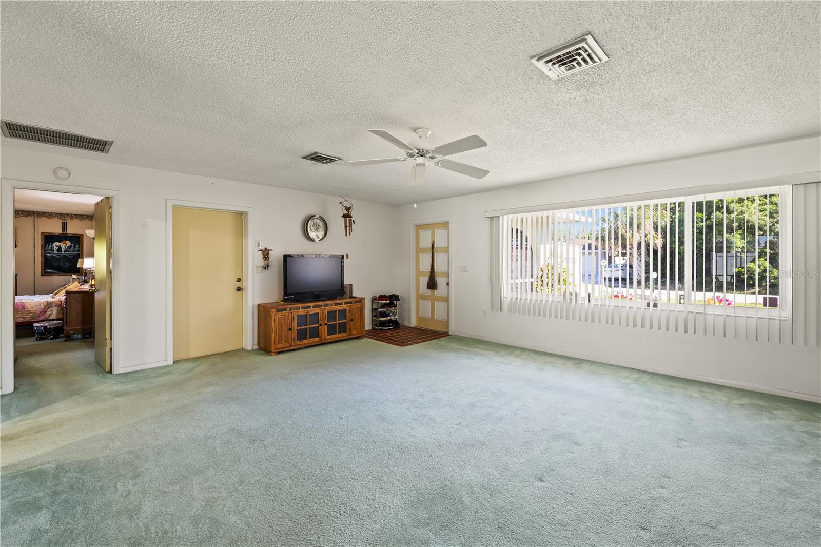 22158 RIVERHEAD AVE, PORT CHARLOTTE, FL, 33952