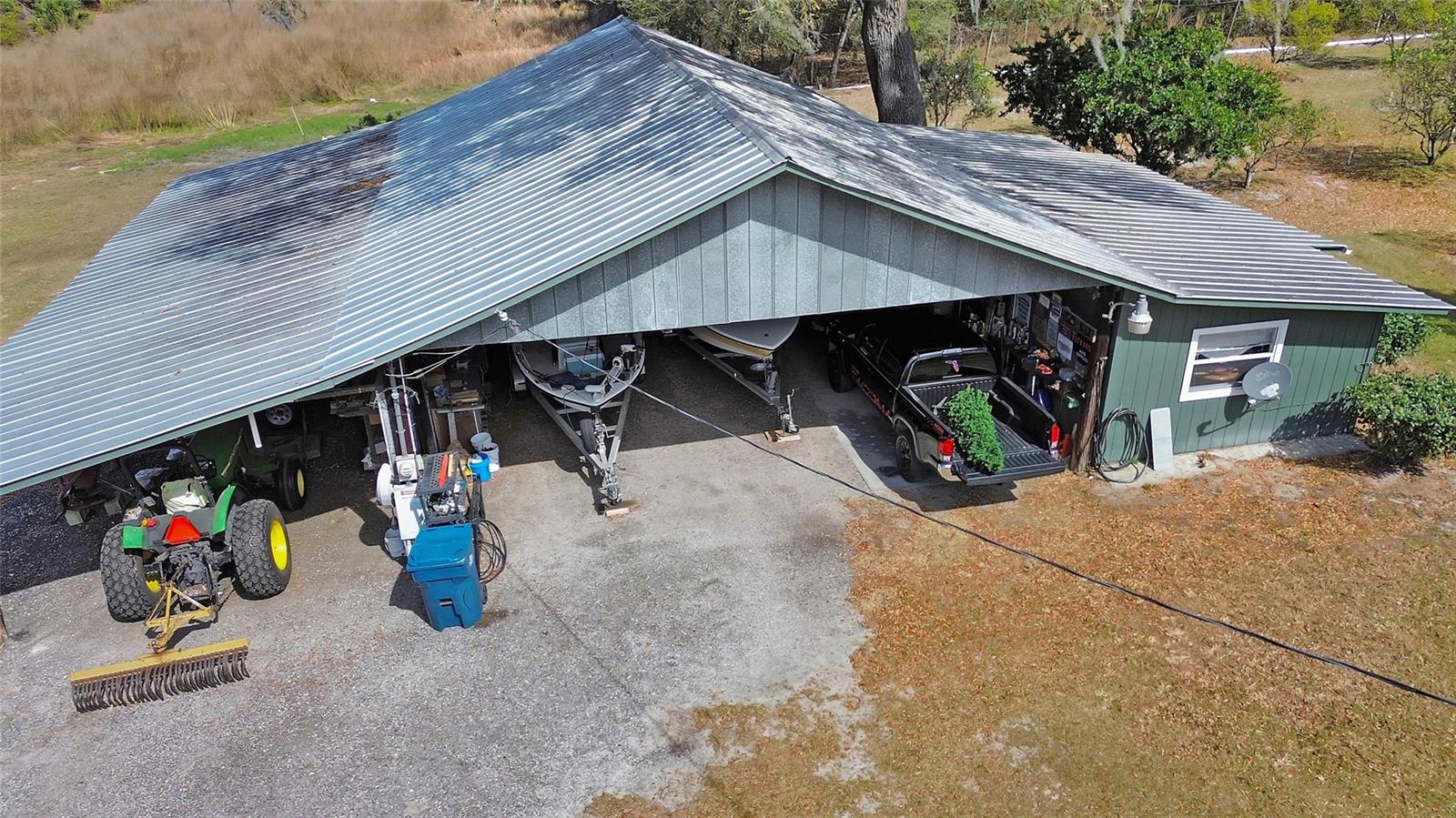 1403 BLACKWELDER RD, DE LEON SPRINGS, FL, 32130