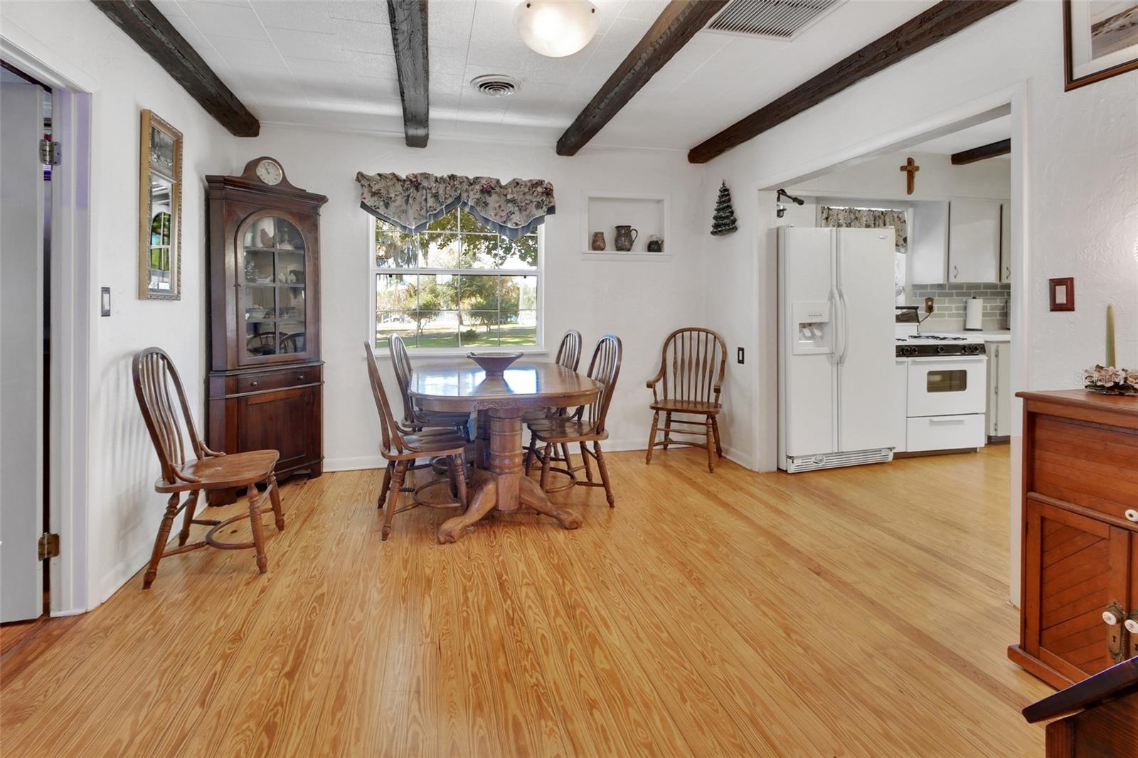 1403 BLACKWELDER RD, DE LEON SPRINGS, FL, 32130