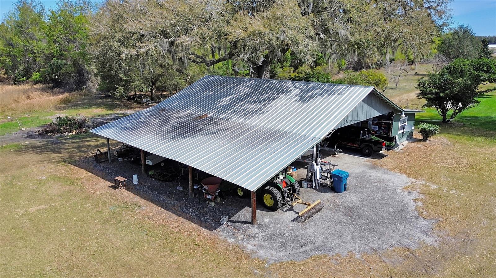 1403 BLACKWELDER RD, DE LEON SPRINGS, FL, 32130