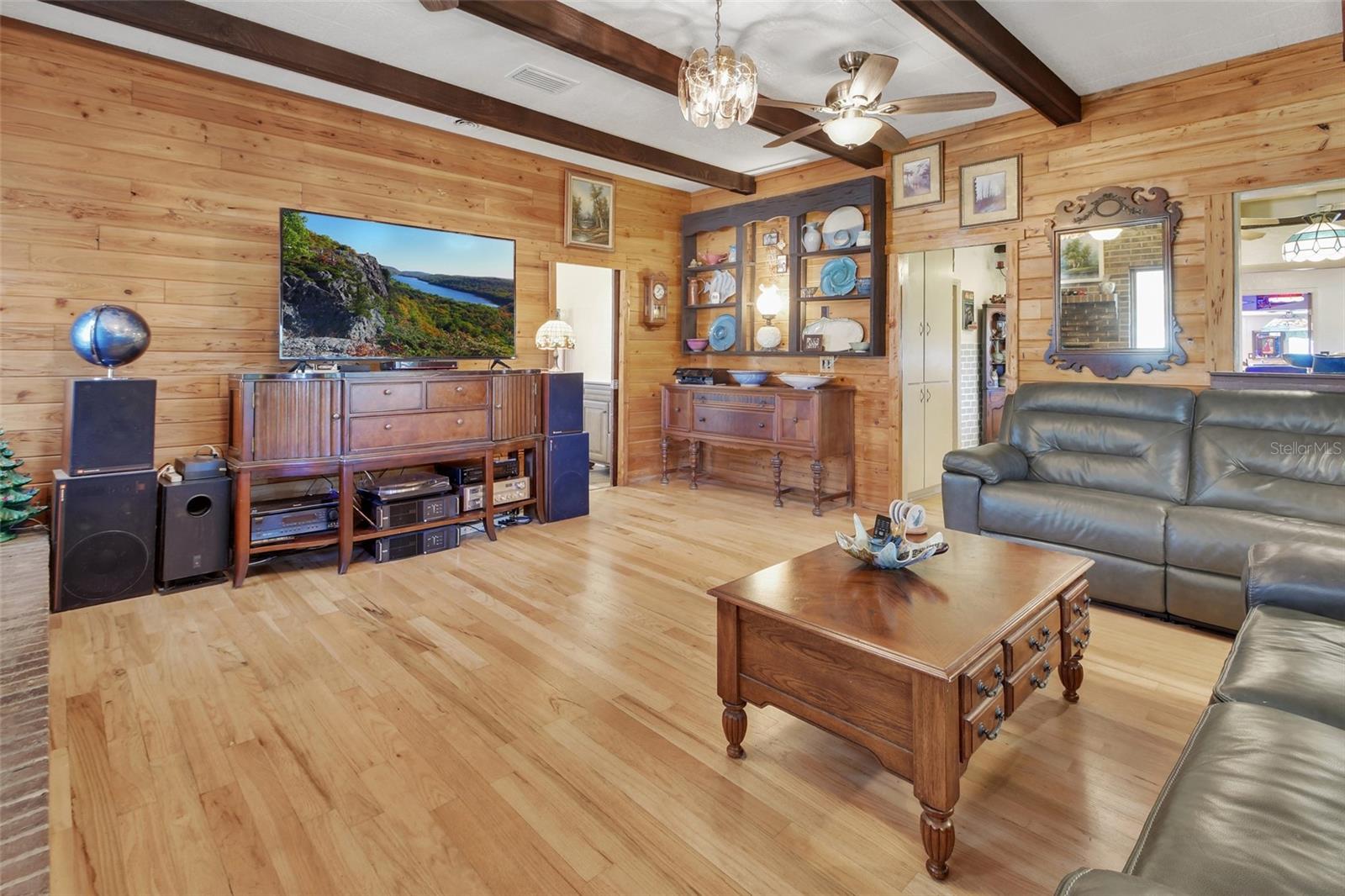 1403 BLACKWELDER RD, DE LEON SPRINGS, FL, 32130