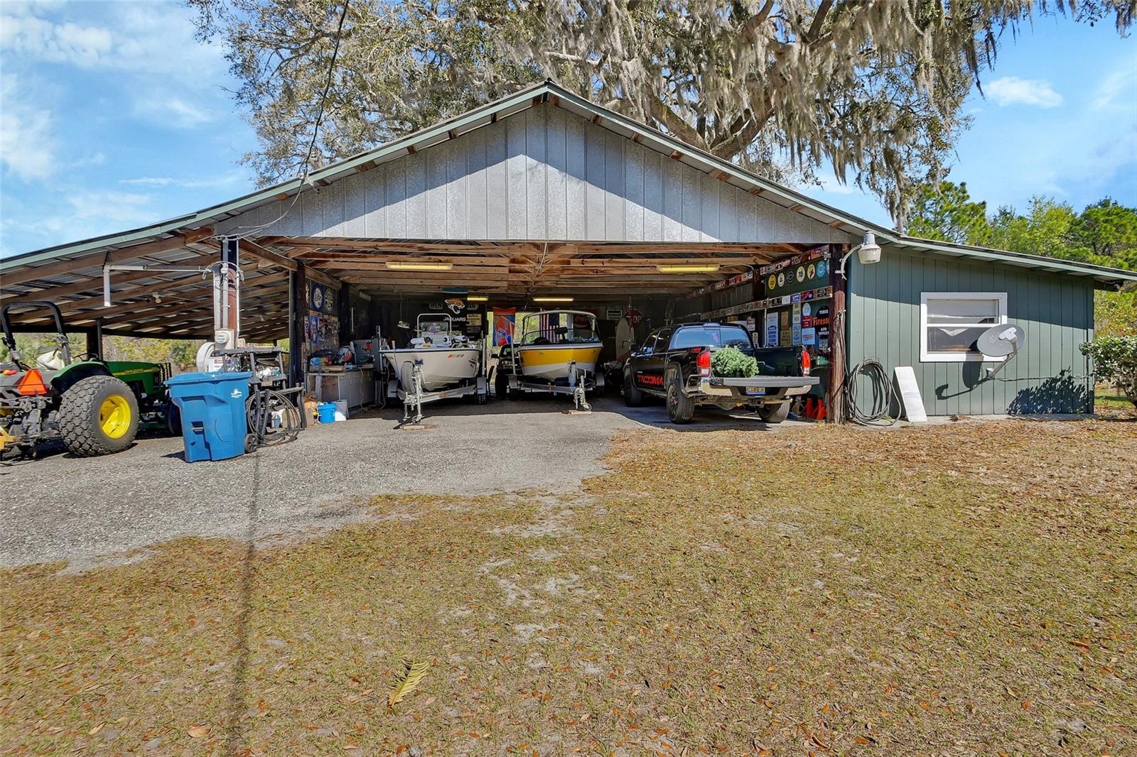 1403 BLACKWELDER RD, DE LEON SPRINGS, FL, 32130