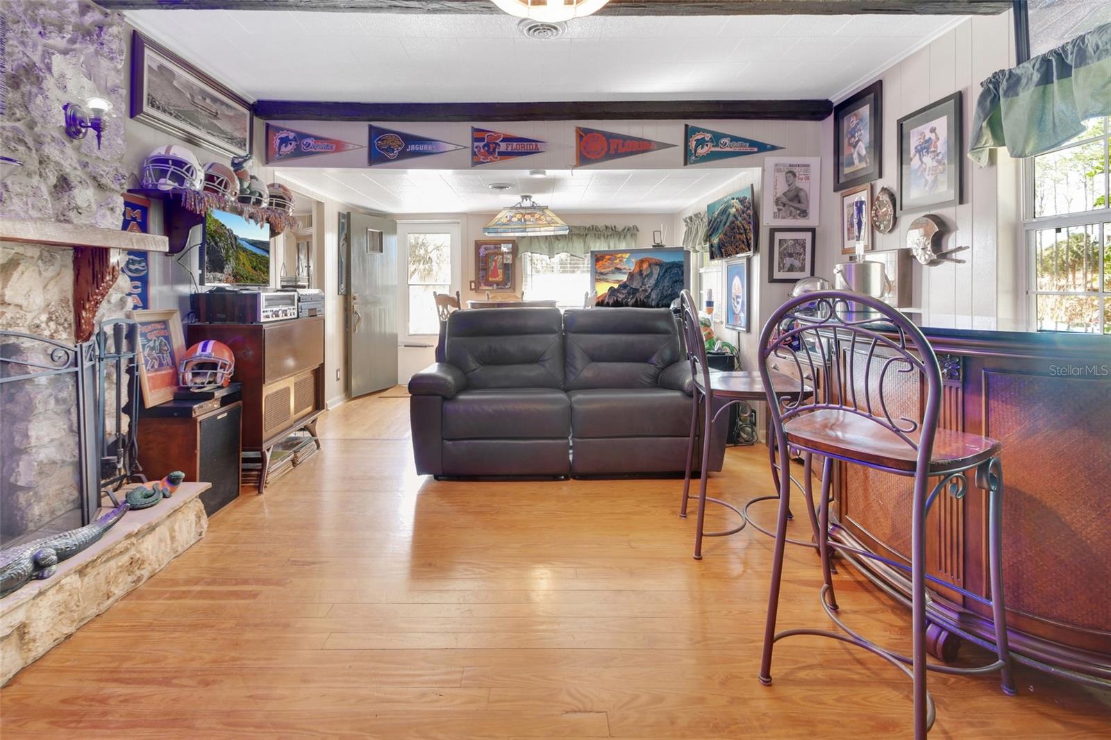 1403 BLACKWELDER RD, DE LEON SPRINGS, FL, 32130