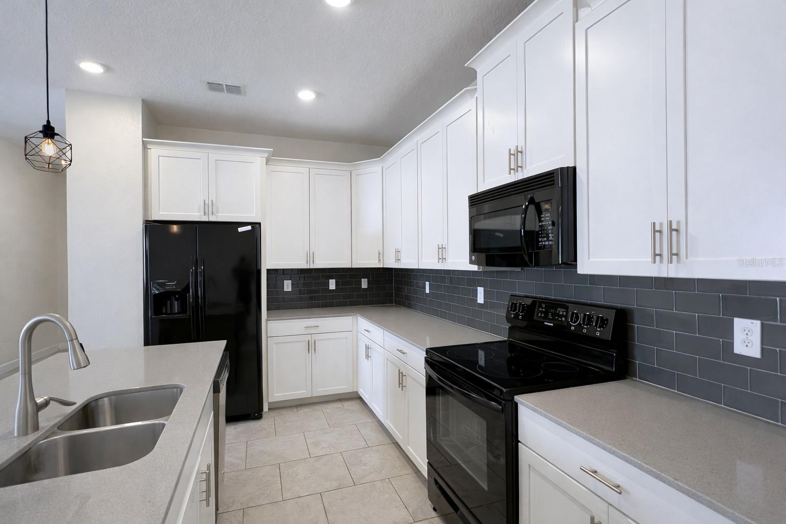 3943 CORTLAND DR, DAVENPORT, FL, 33837