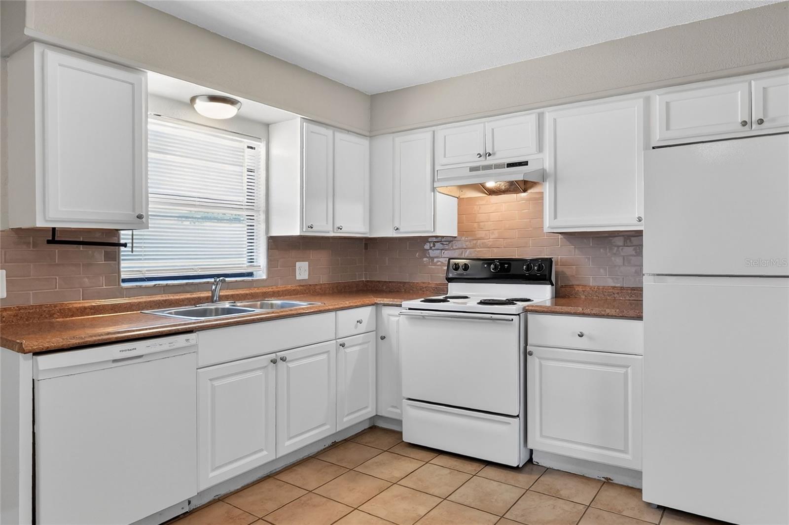 1554 SARAH ST, LAKE WALES, FL, 33898