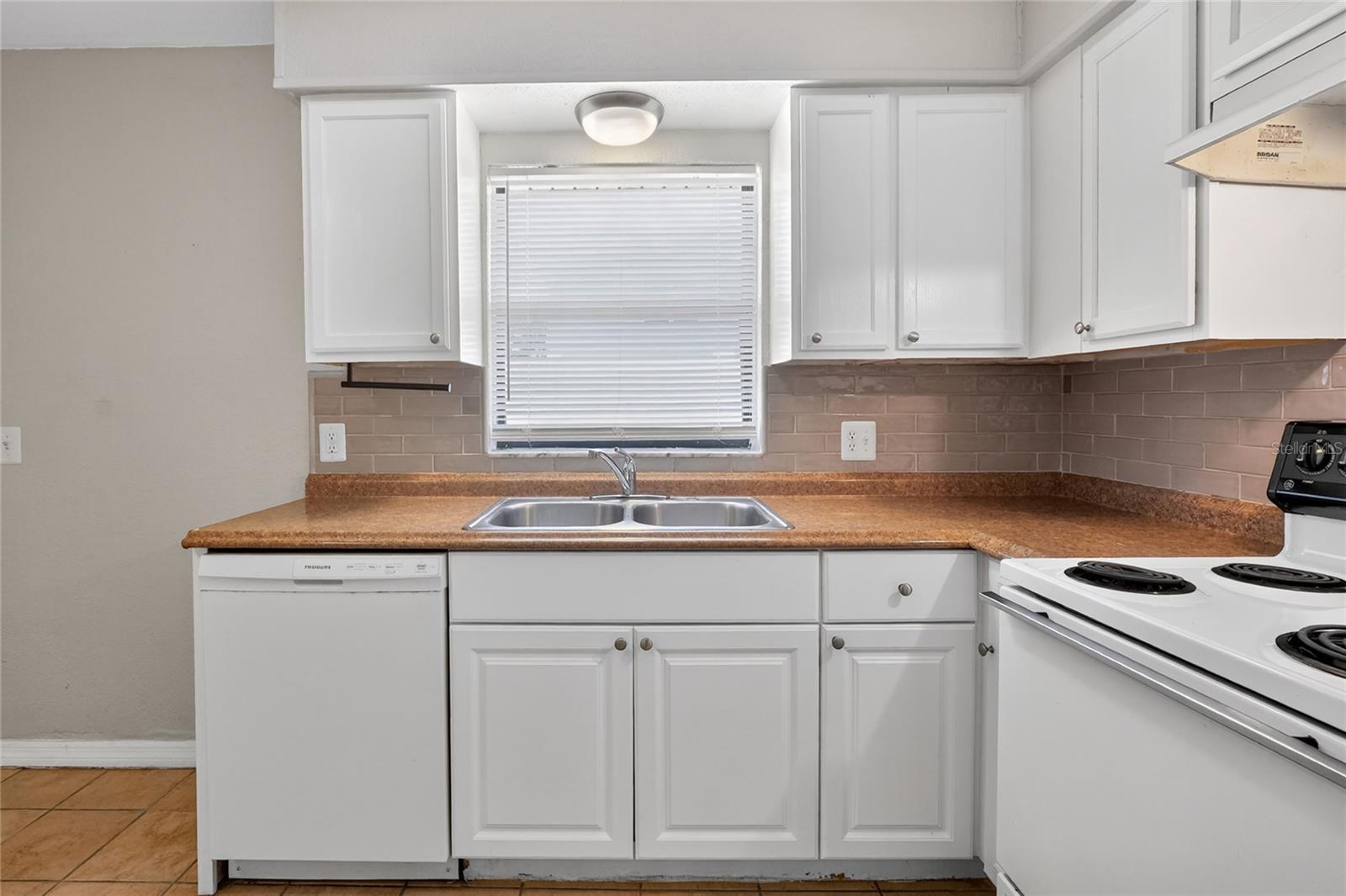 1554 SARAH ST, LAKE WALES, FL, 33898