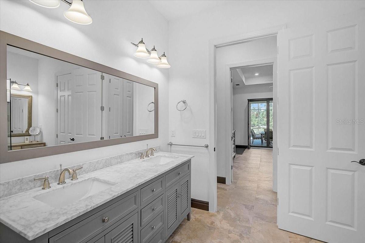 113 BURNEY RD, OSPREY, FL, 34229