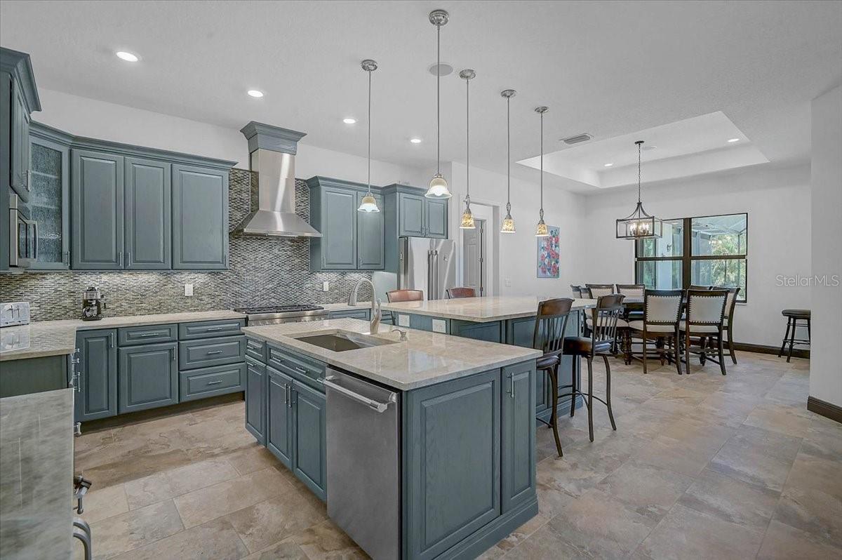 113 BURNEY RD, OSPREY, FL, 34229