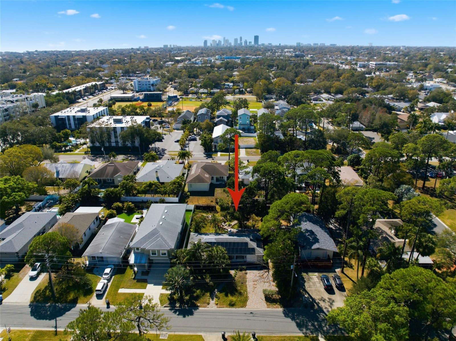 208 48TH AVE N, ST PETERSBURG, FL, 33703