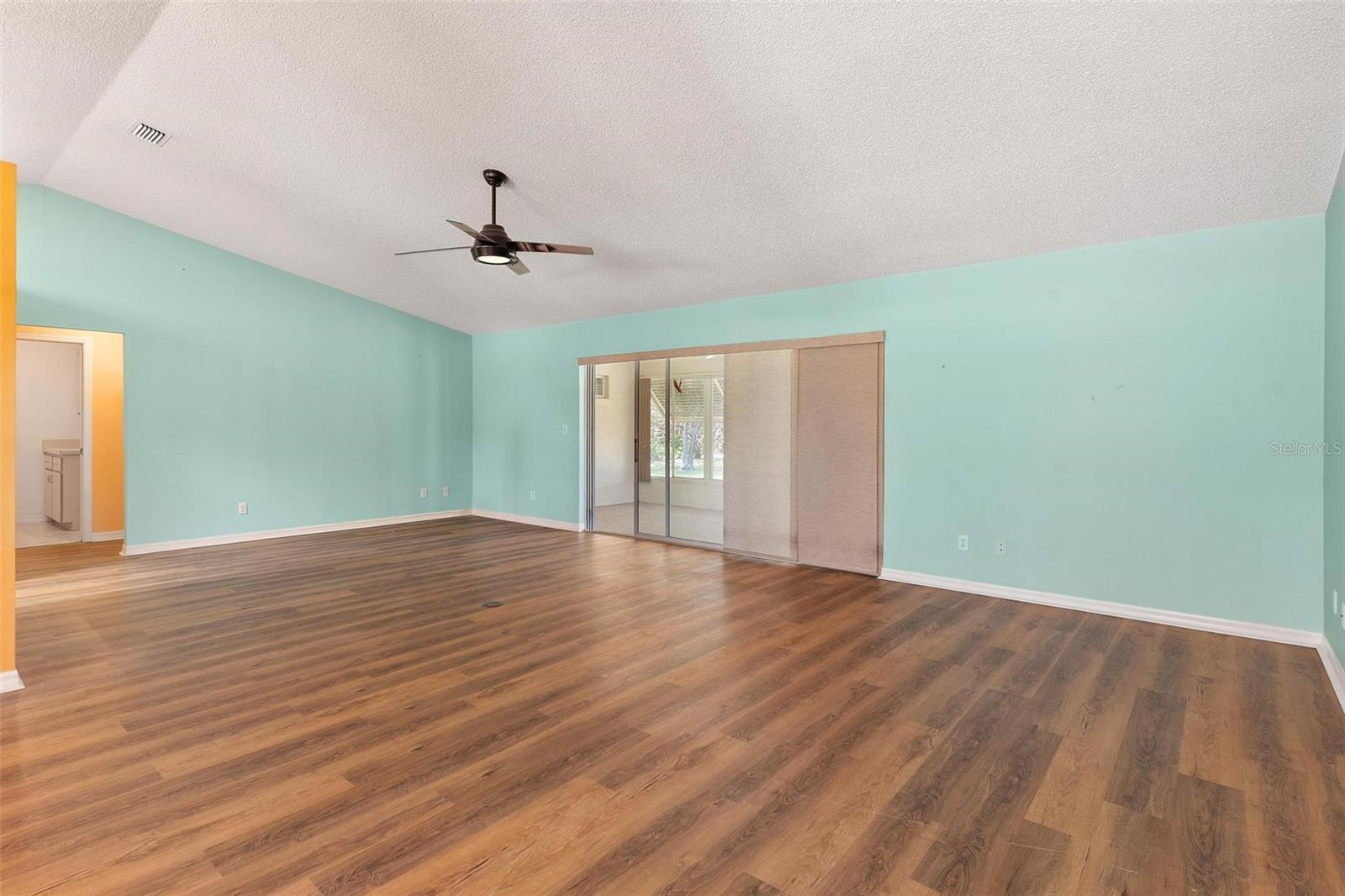 21905 KING ALFRED ST, LEESBURG, FL, 34748