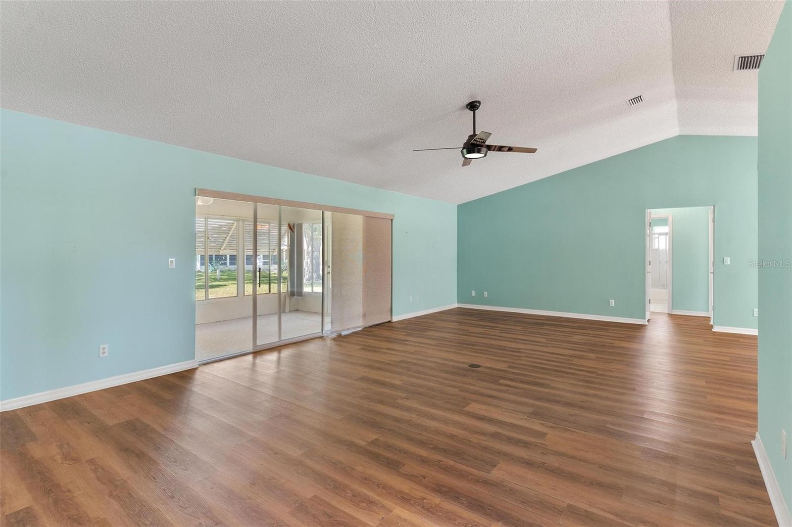 21905 KING ALFRED ST, LEESBURG, FL, 34748