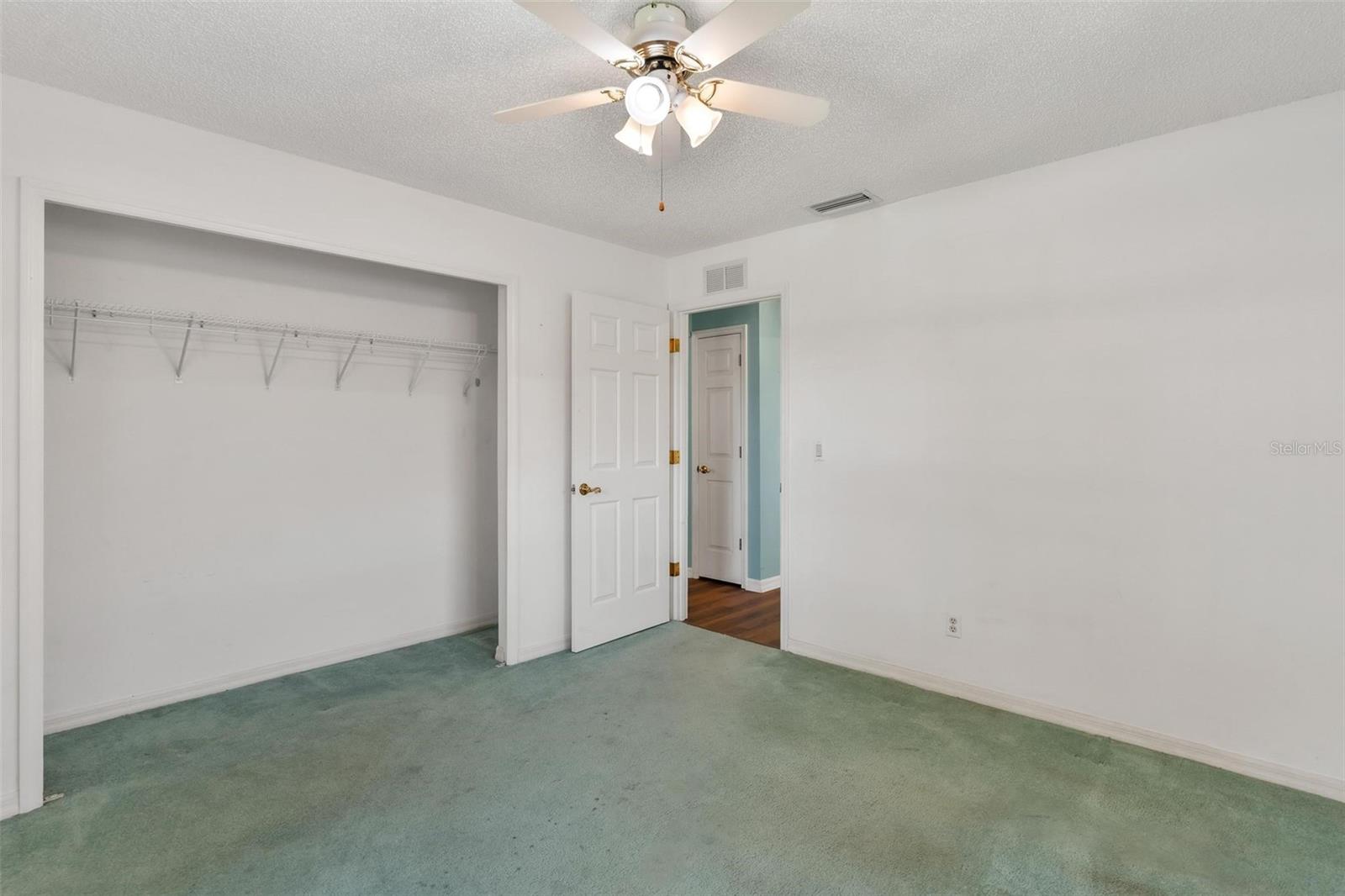 21905 KING ALFRED ST, LEESBURG, FL, 34748