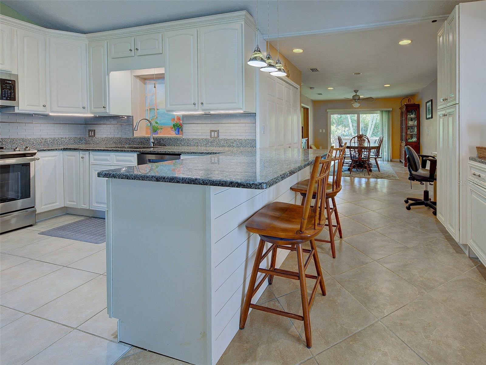 4527 103RD ST W, BRADENTON, FL, 34210