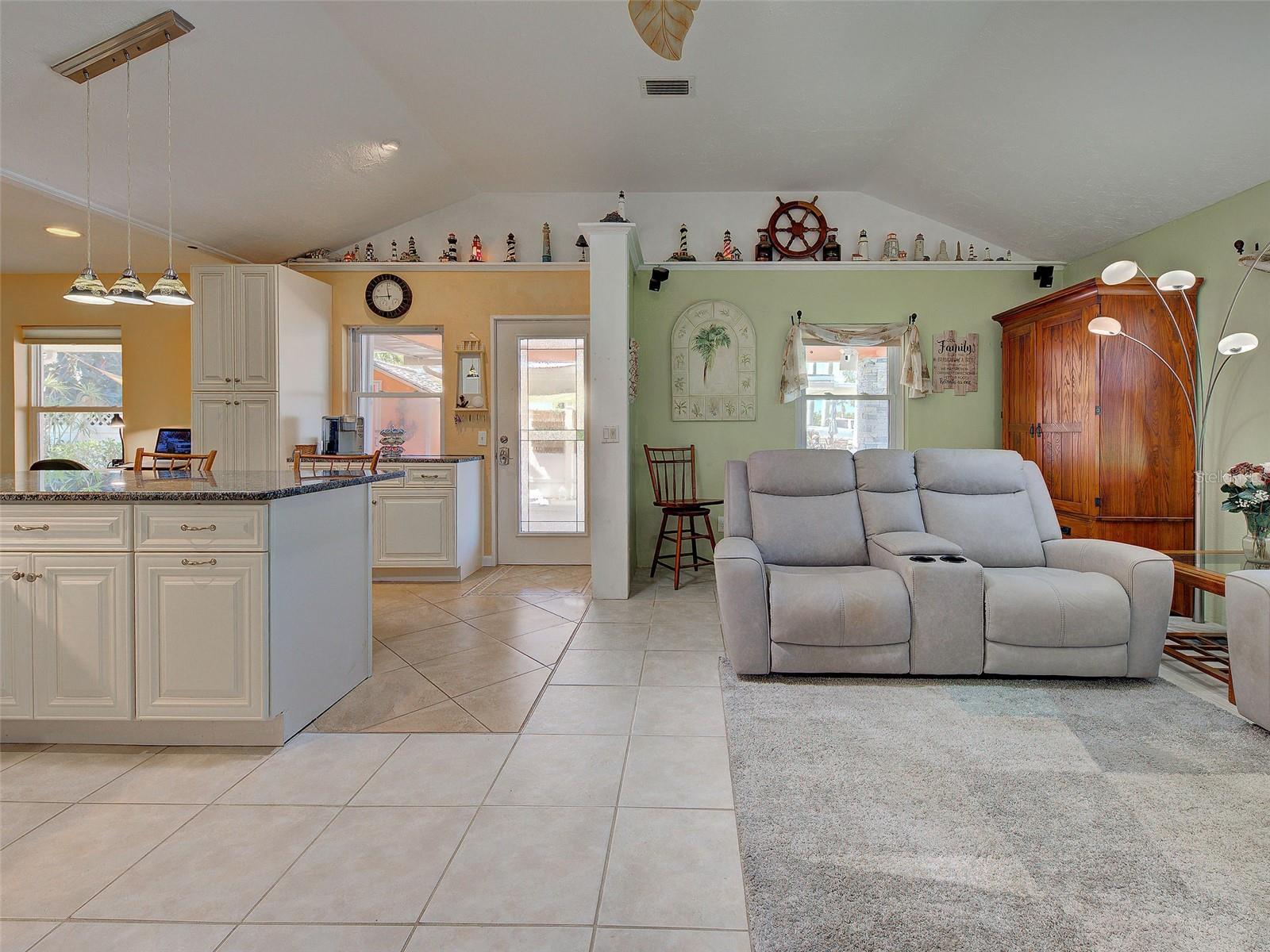 4527 103RD ST W, BRADENTON, FL, 34210