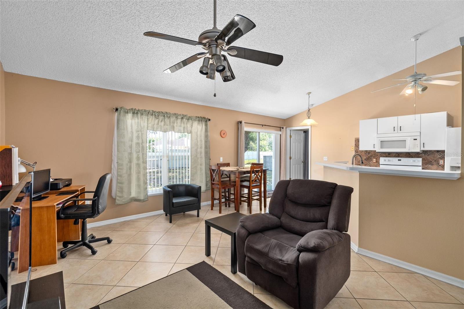 1 MIRAMAR WAY, KISSIMMEE, FL, 34758