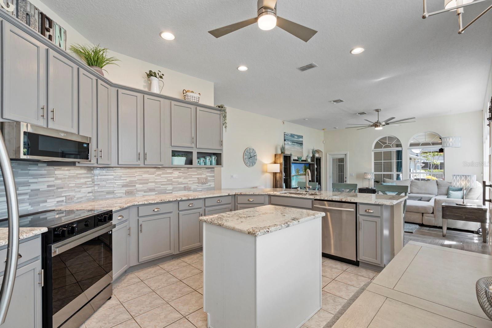 236 LONGVIEW AVE, CELEBRATION, FL, 34747