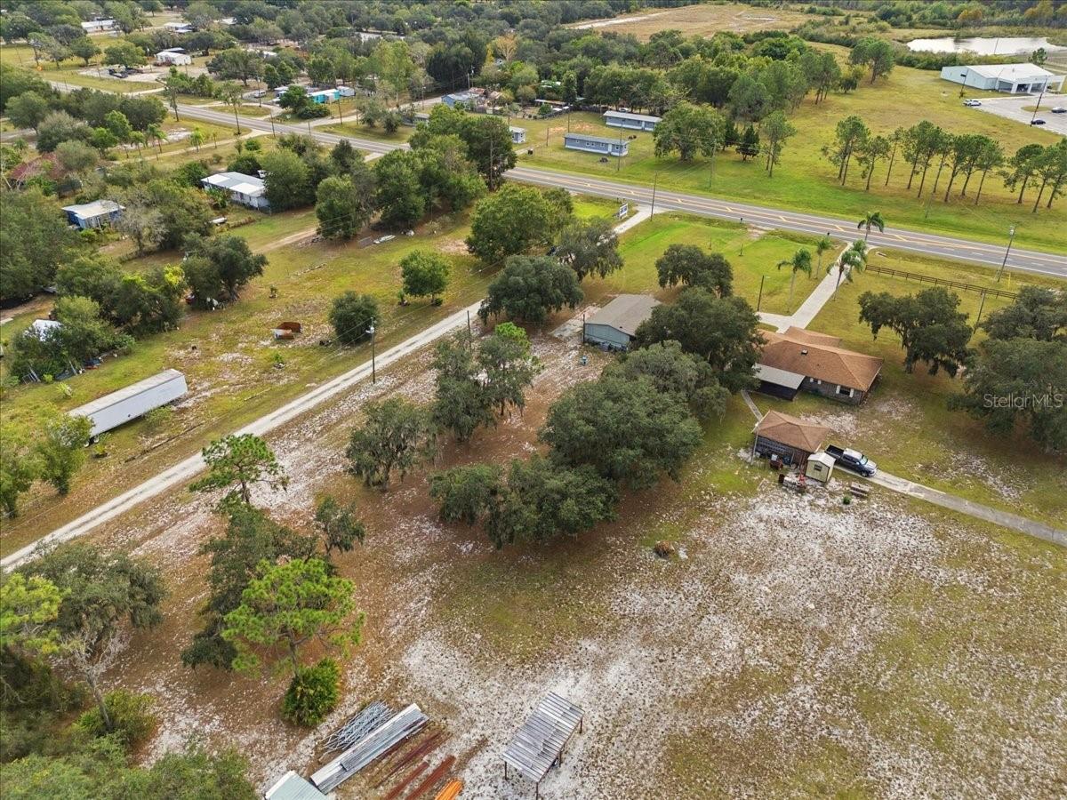 1020 98 W, FROSTPROOF, FL, 33843