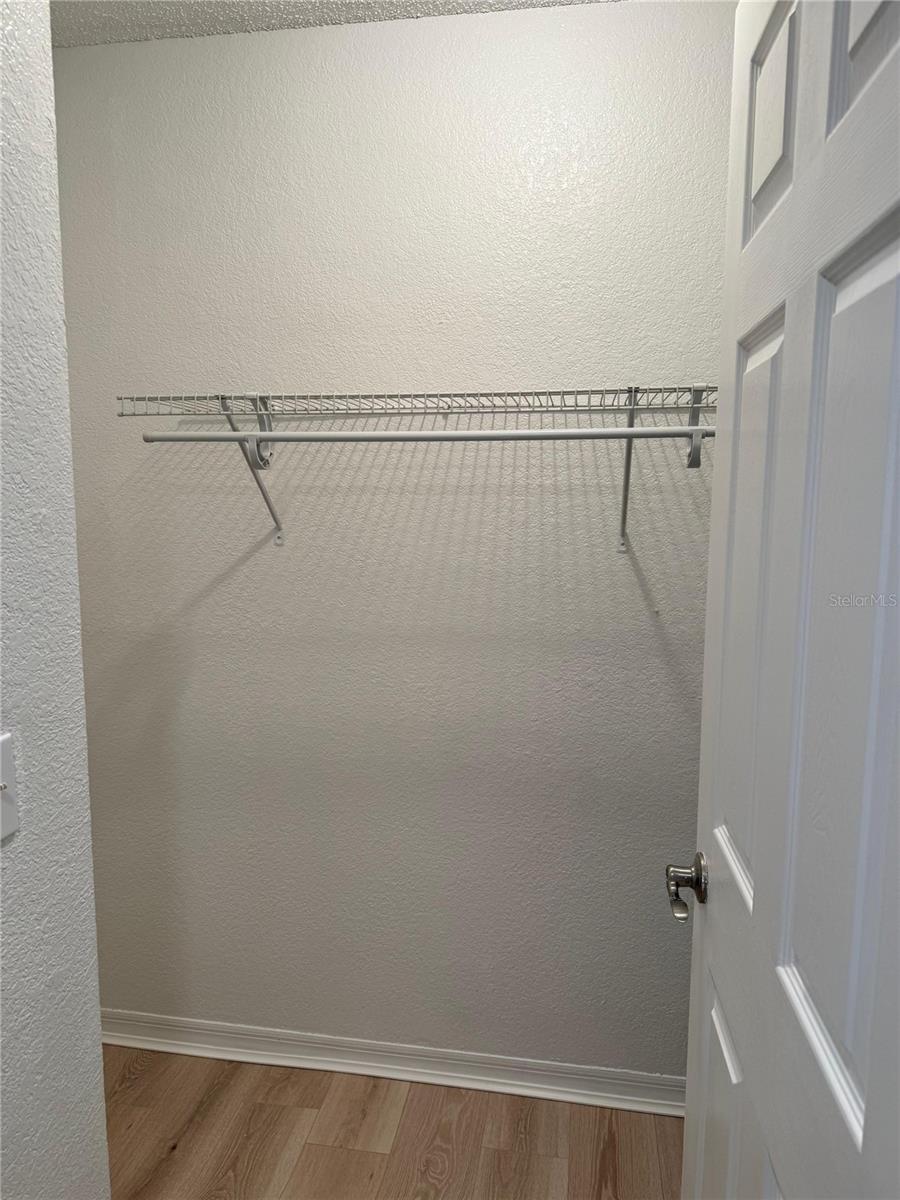 5160 CONROY RD #21, ORLANDO, FL, 32811