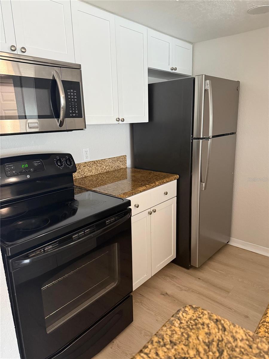 5160 CONROY RD #21, ORLANDO, FL, 32811