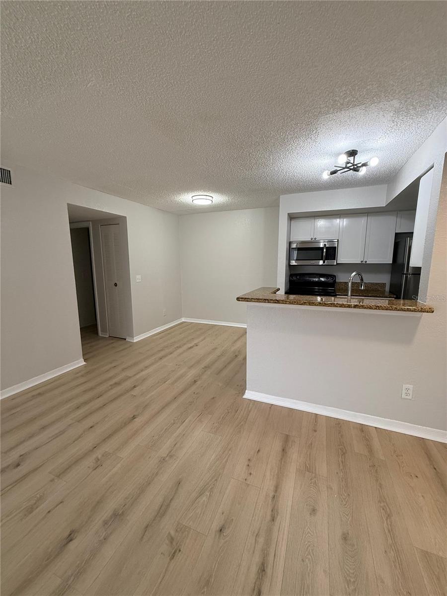 5160 CONROY RD #21, ORLANDO, FL, 32811