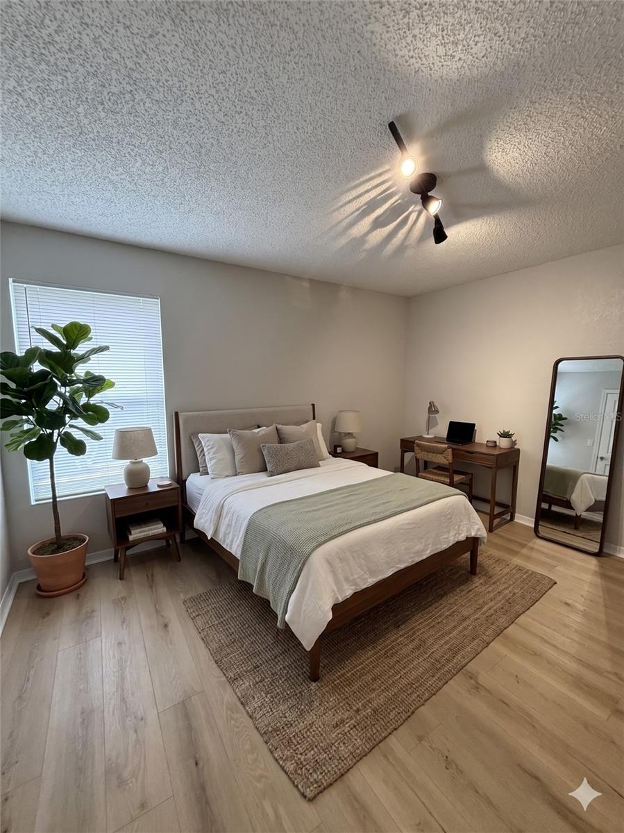 5160 CONROY RD #21, ORLANDO, FL, 32811