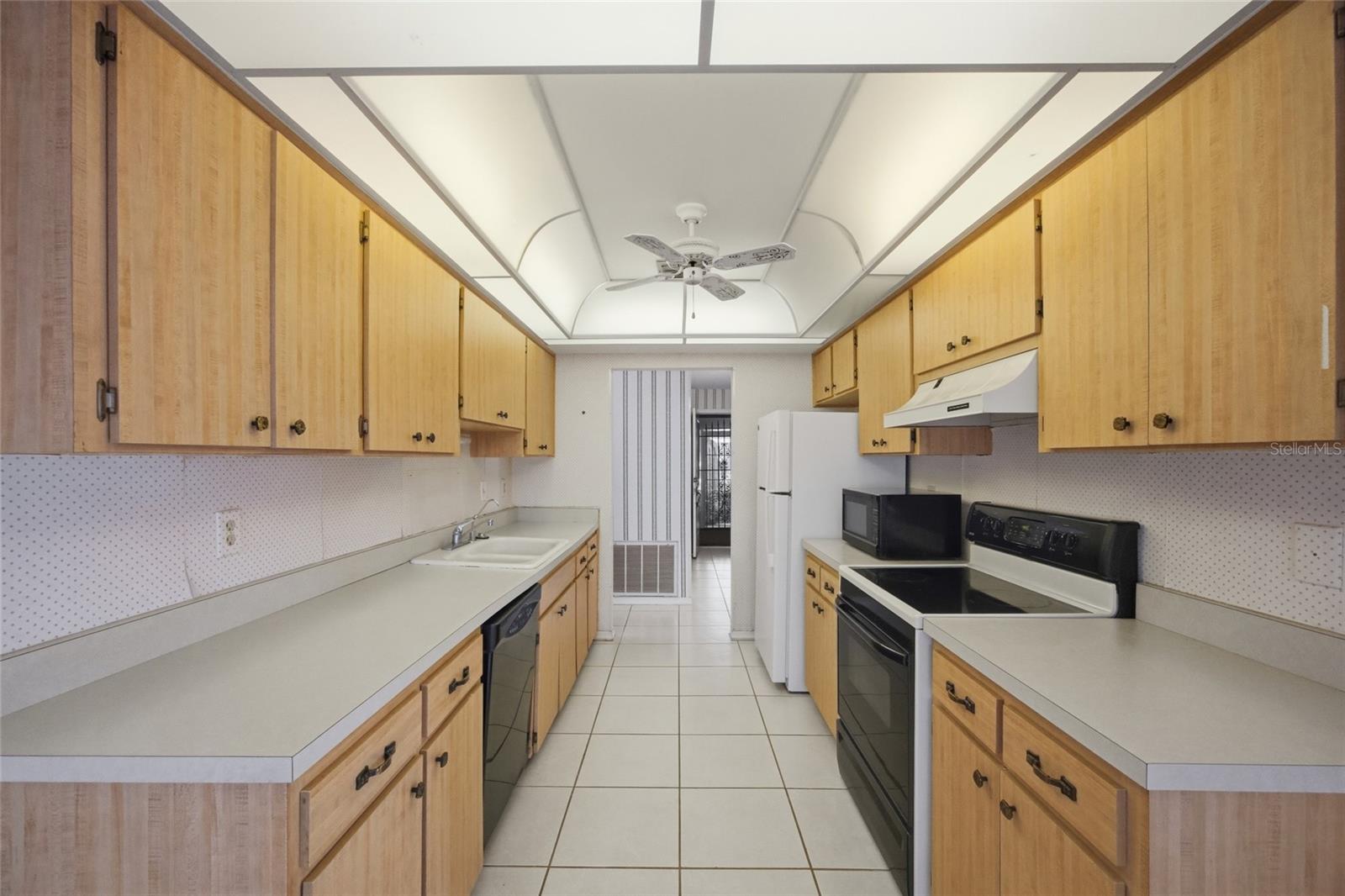 2331 LANCASTER DR, SUN CITY CENTER, FL, 33573