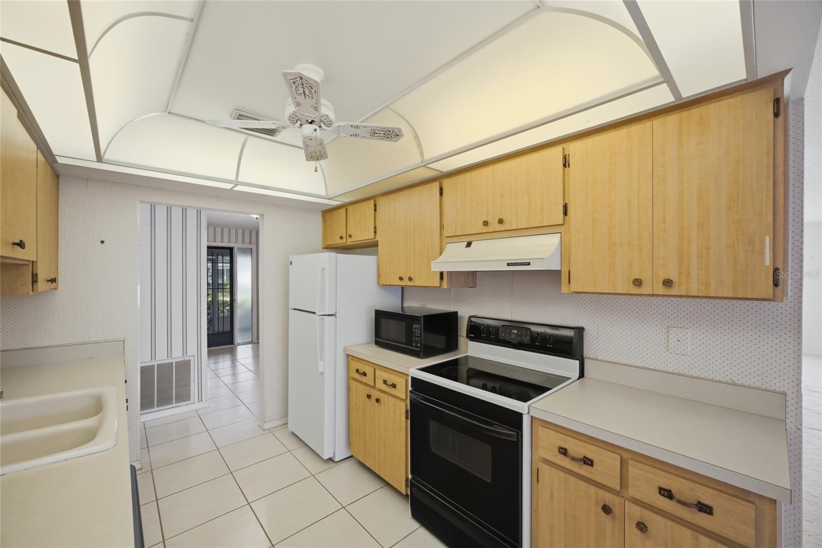 2331 LANCASTER DR, SUN CITY CENTER, FL, 33573