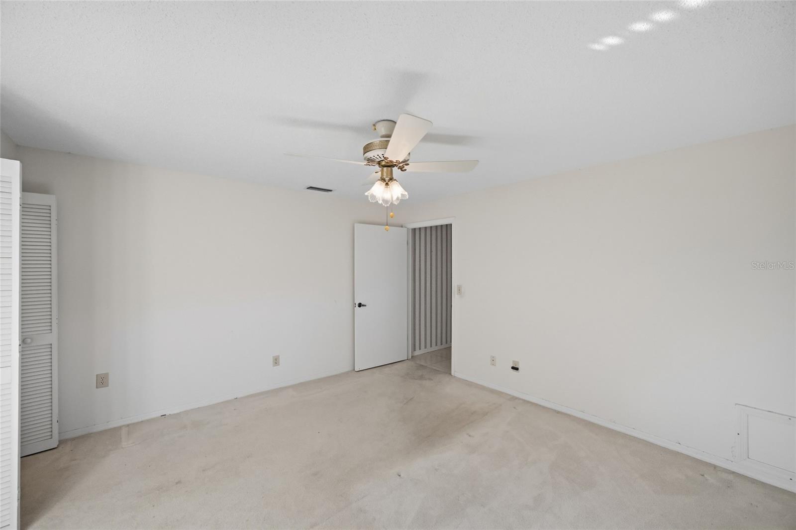 2331 LANCASTER DR, SUN CITY CENTER, FL, 33573