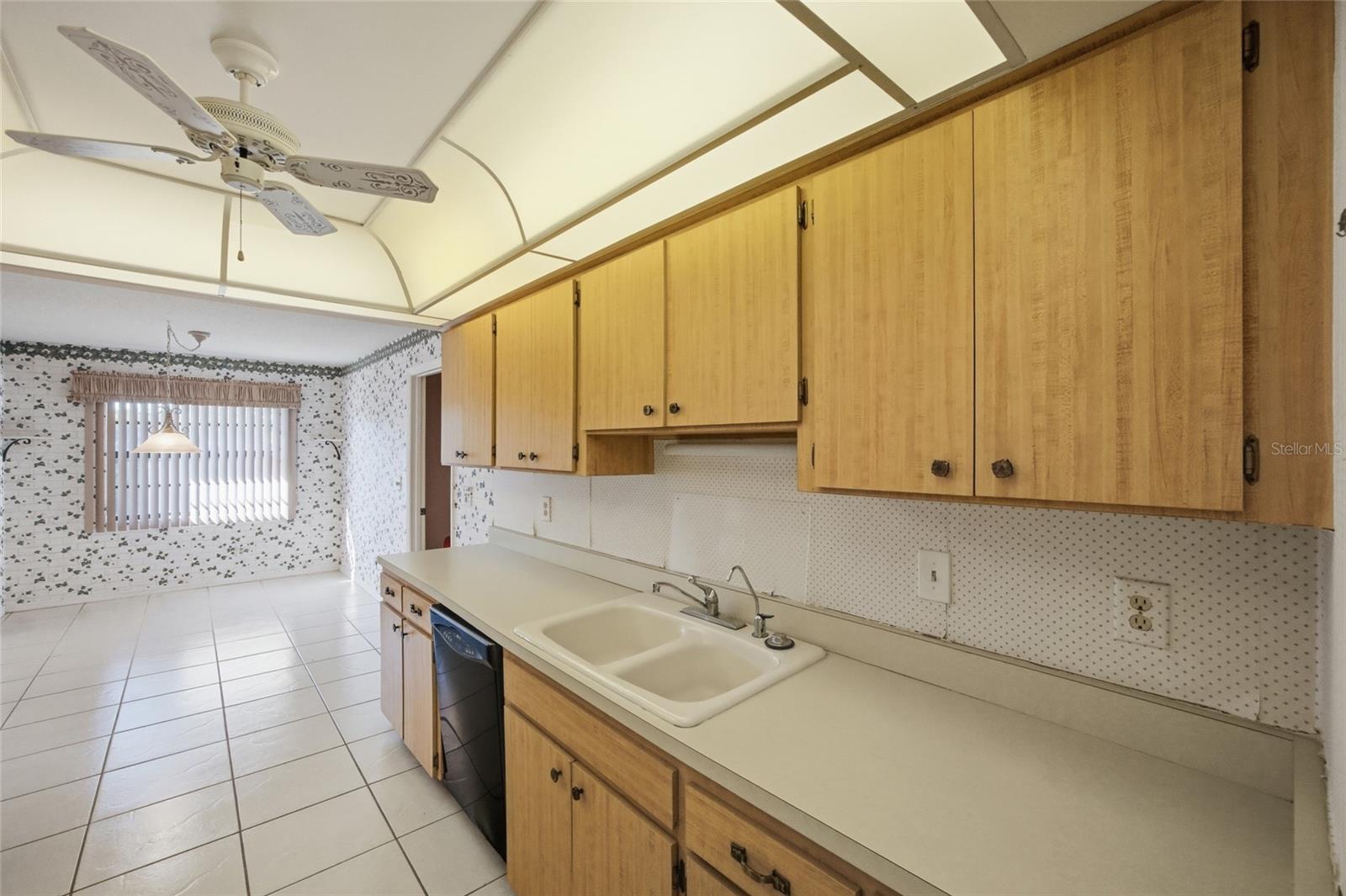 2331 LANCASTER DR, SUN CITY CENTER, FL, 33573