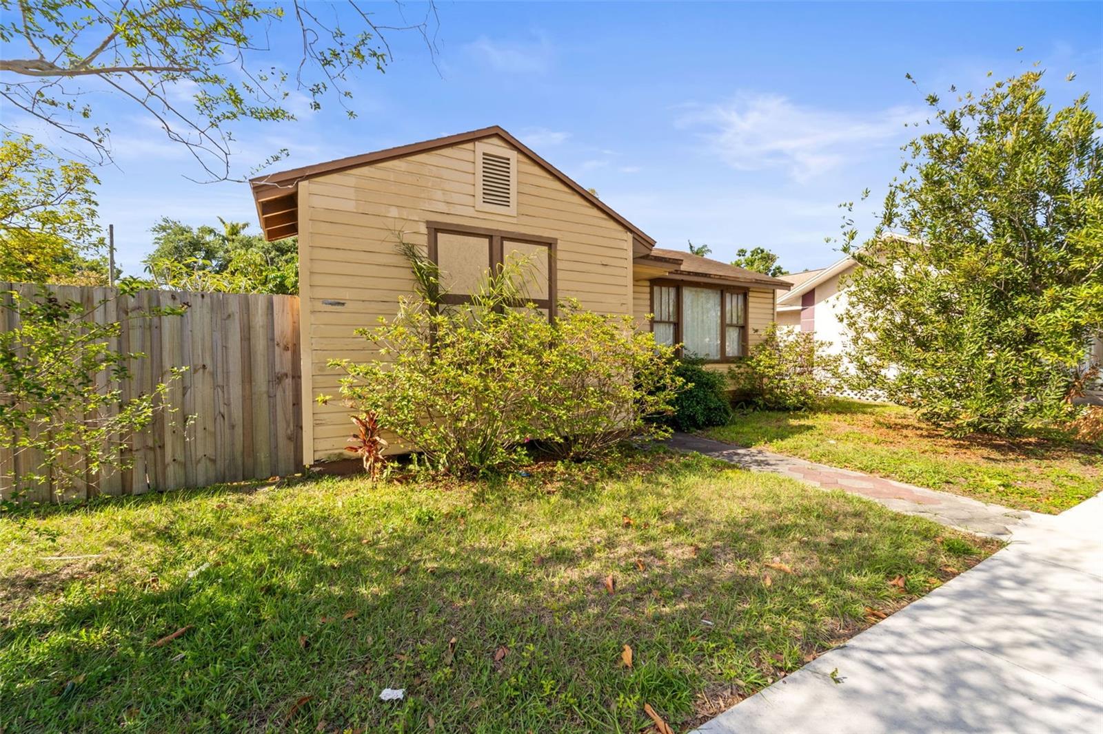 3000 5TH AVE N, ST PETERSBURG, FL, 33713