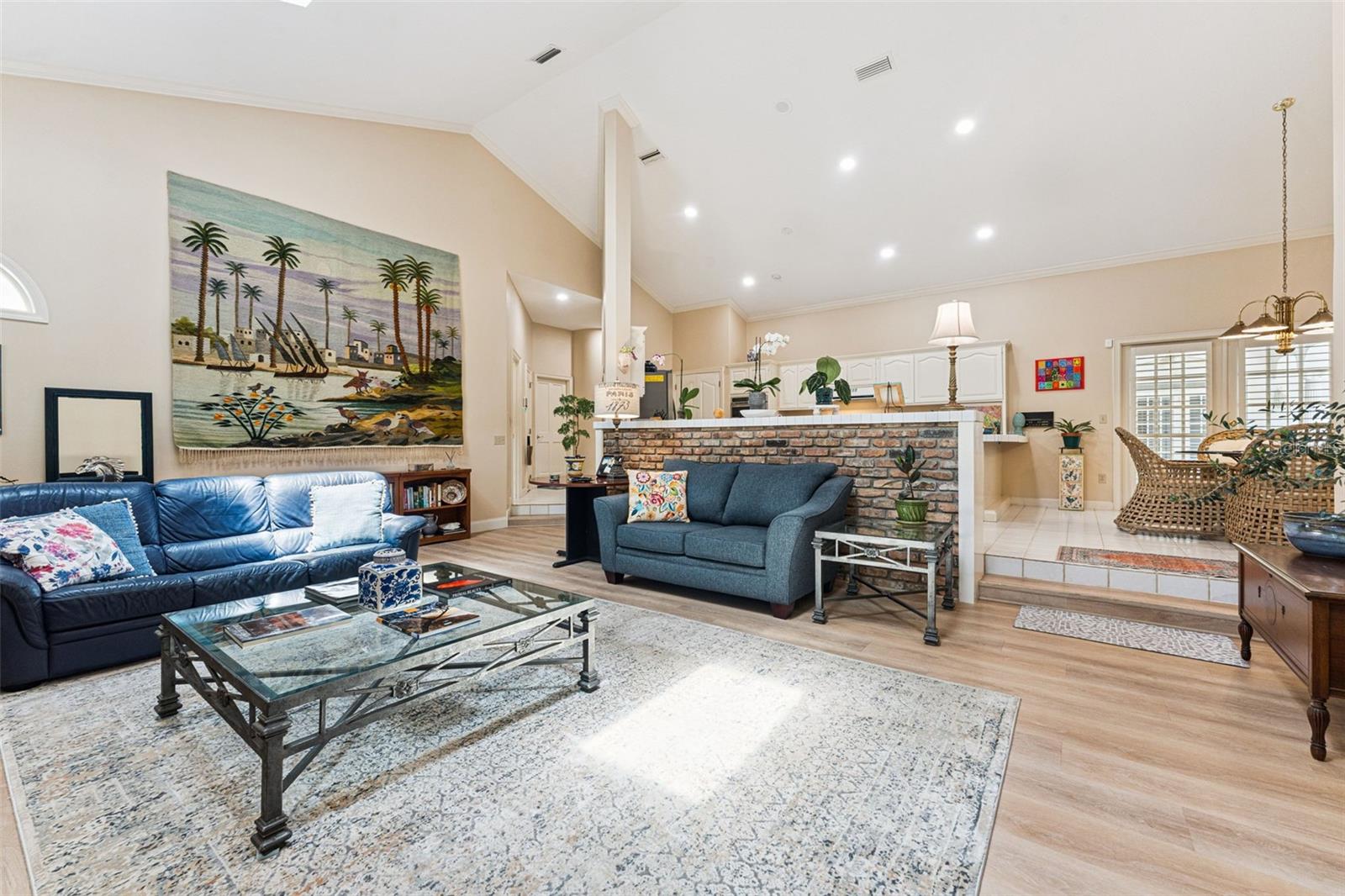628 E CLUB CIR, LONGWOOD, FL, 32779