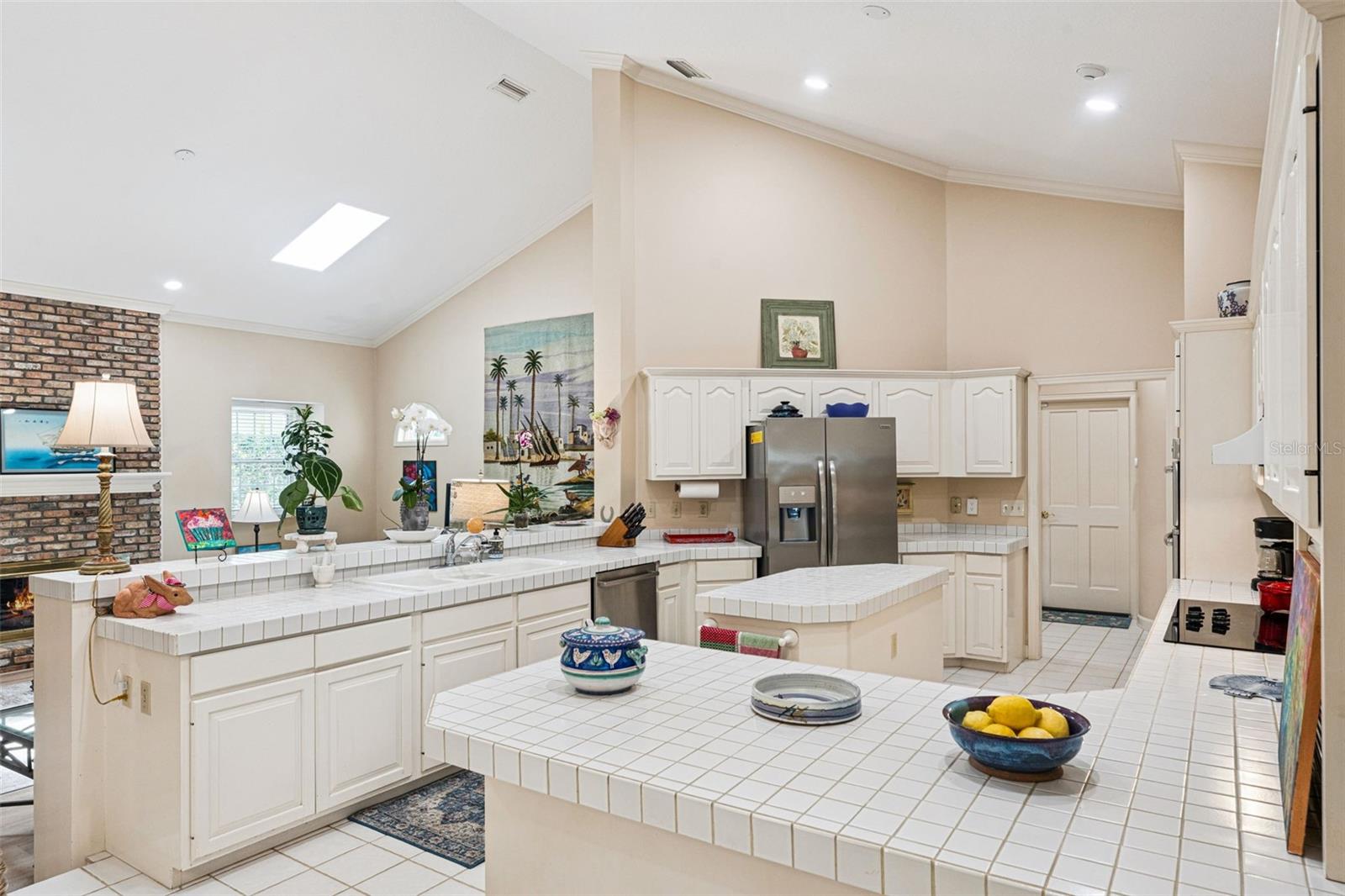 628 E CLUB CIR, LONGWOOD, FL, 32779
