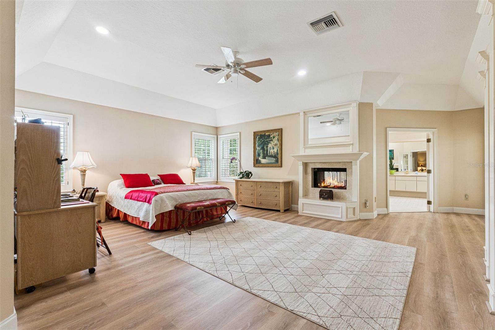 628 E CLUB CIR, LONGWOOD, FL, 32779
