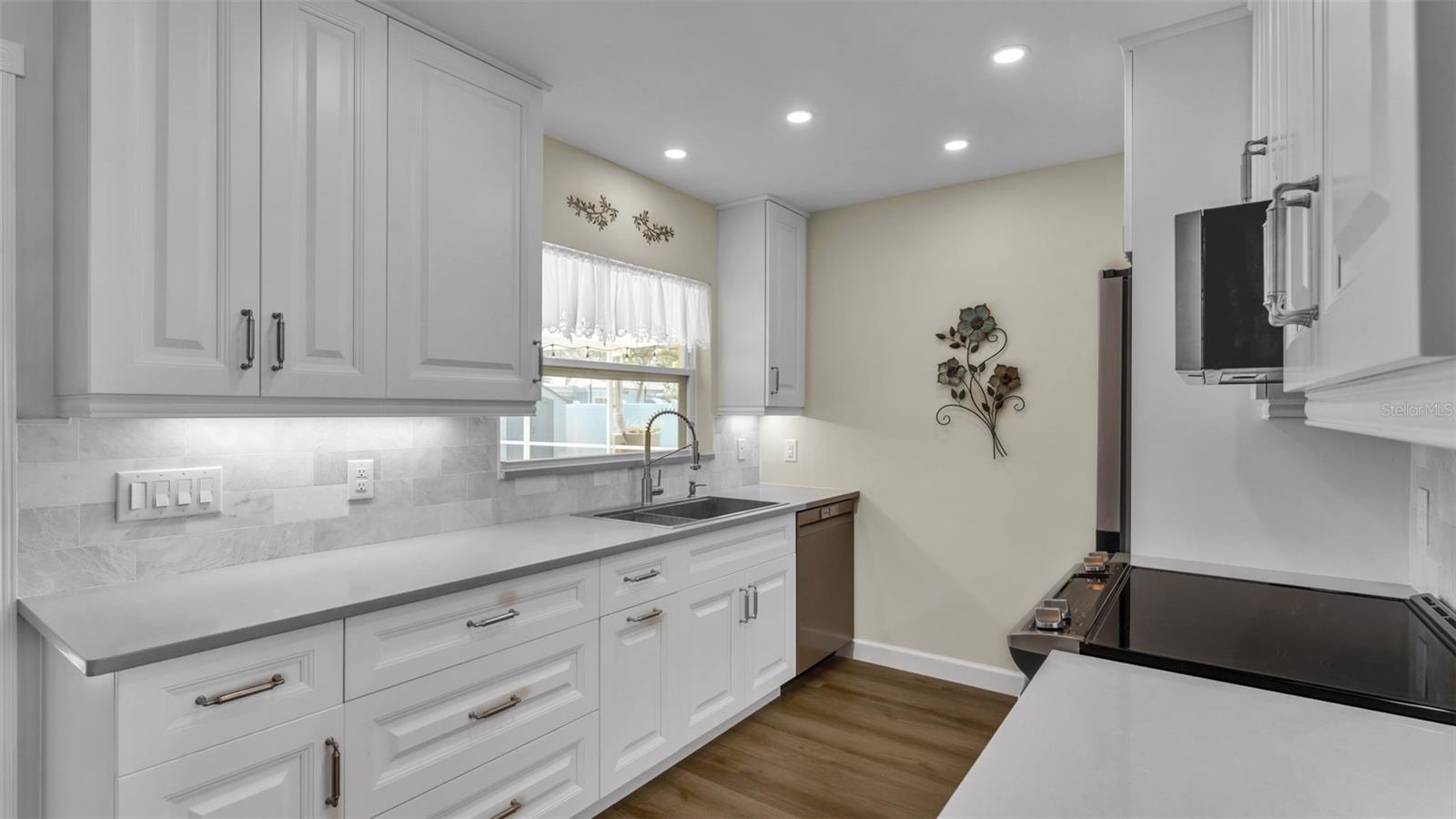 1443 EASTFIELD DR, CLEARWATER, FL, 33764