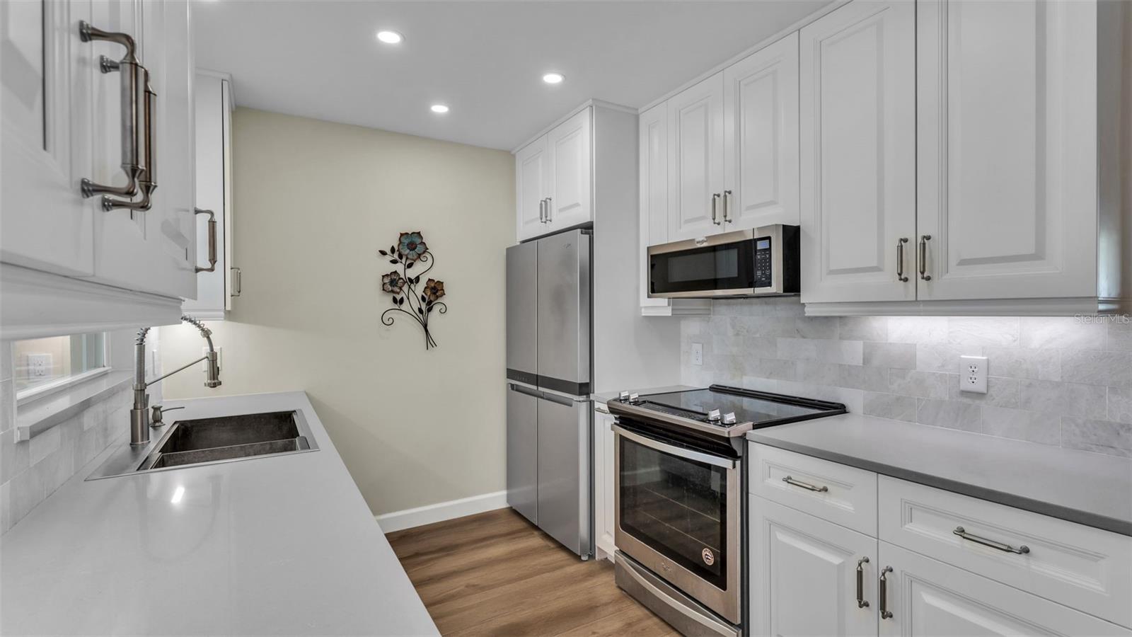 1443 EASTFIELD DR, CLEARWATER, FL, 33764