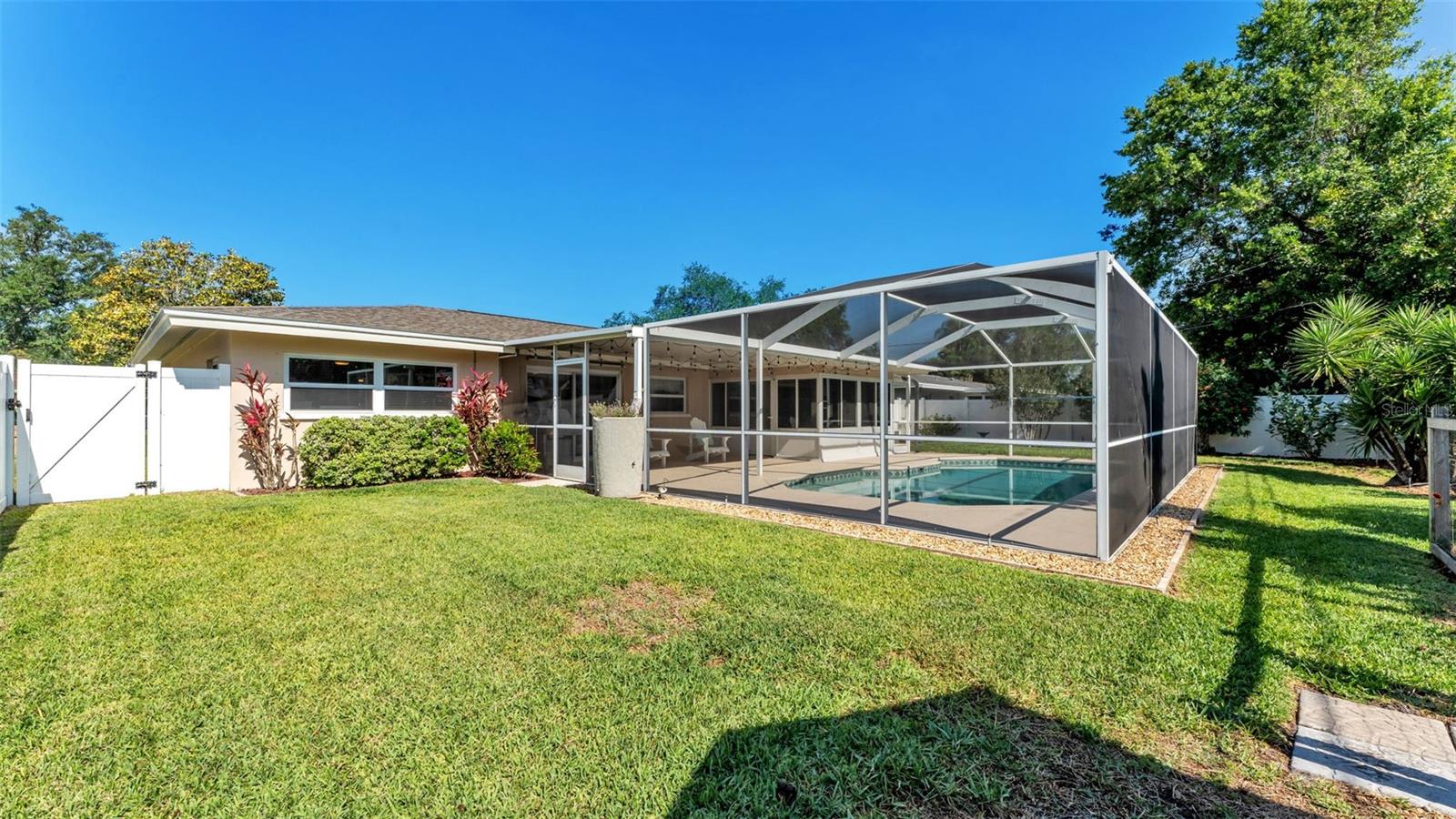 1443 EASTFIELD DR, CLEARWATER, FL, 33764