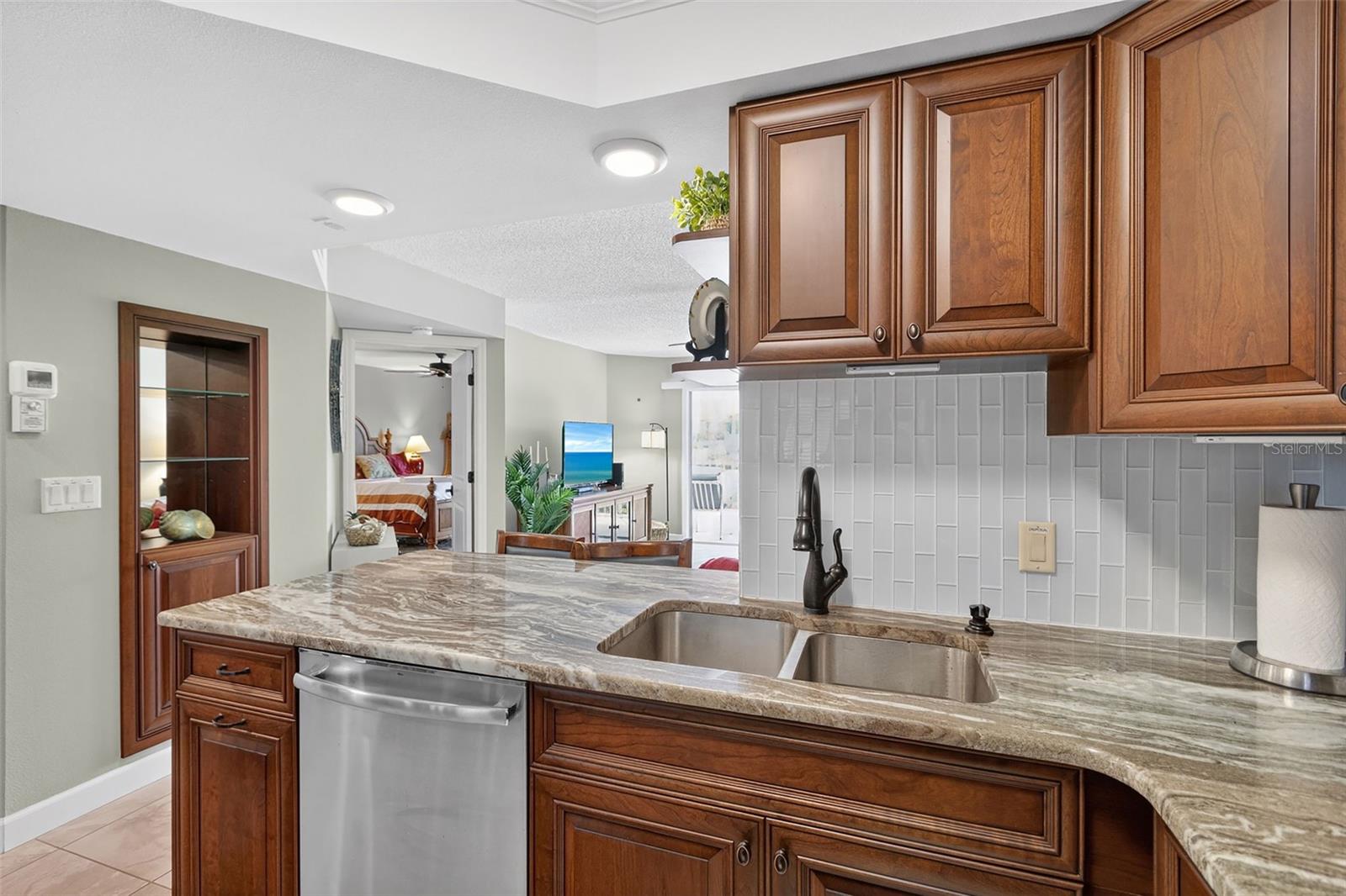 LEMON BAY BREEZES PH 02 BLDG B, ENGLEWOOD, FL, 34223