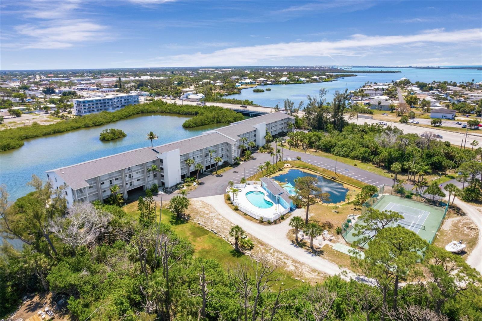 LEMON BAY BREEZES PH 02 BLDG B, ENGLEWOOD, FL, 34223