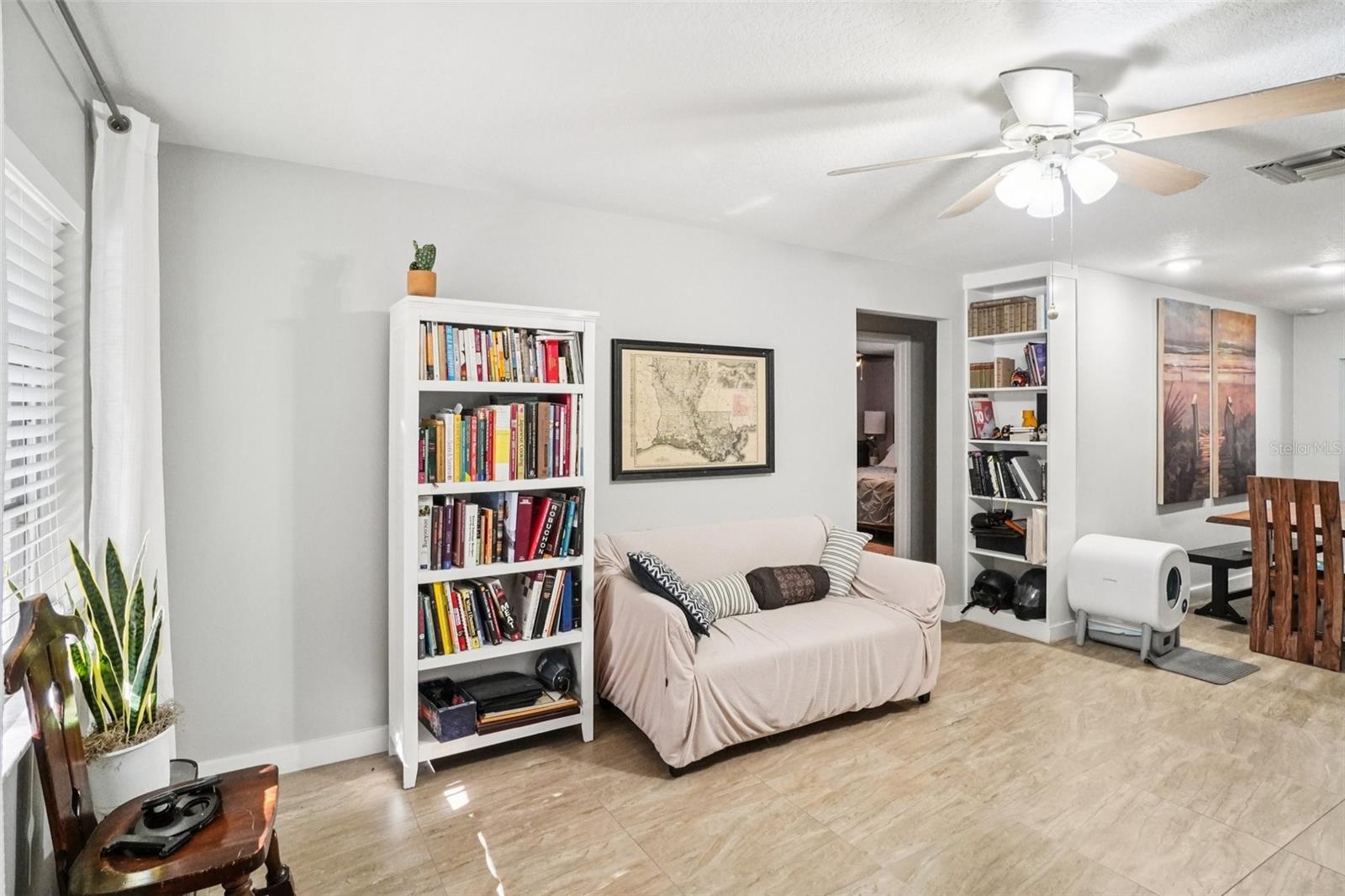 162 SE LINCOLN CIR N, ST PETERSBURG, FL, 33703