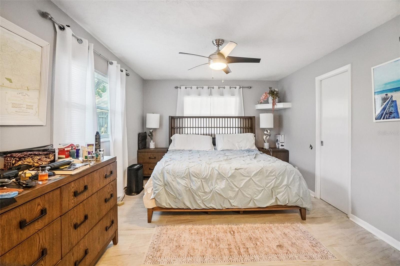 162 SE LINCOLN CIR N, ST PETERSBURG, FL, 33703