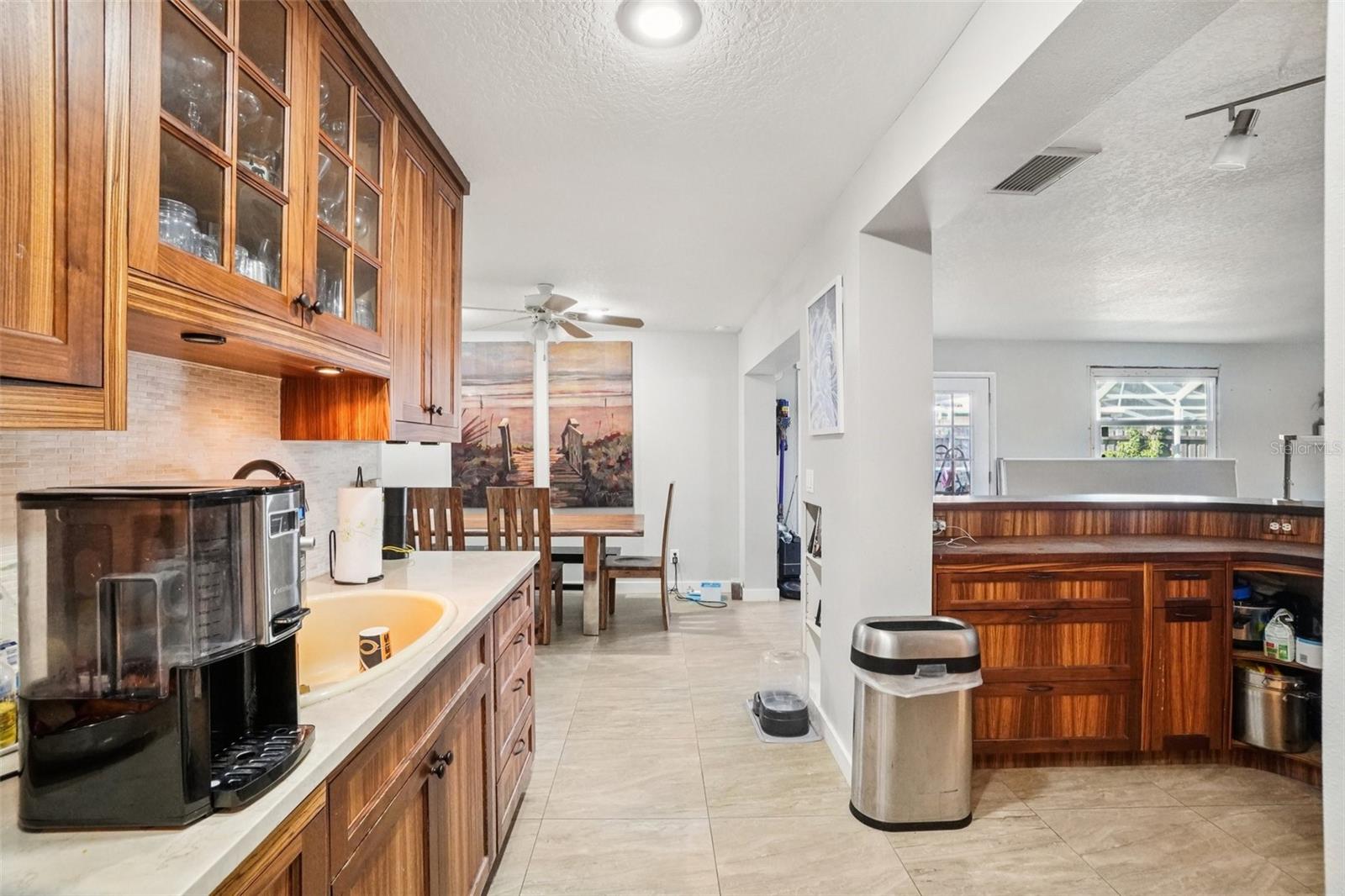 162 SE LINCOLN CIR N, ST PETERSBURG, FL, 33703